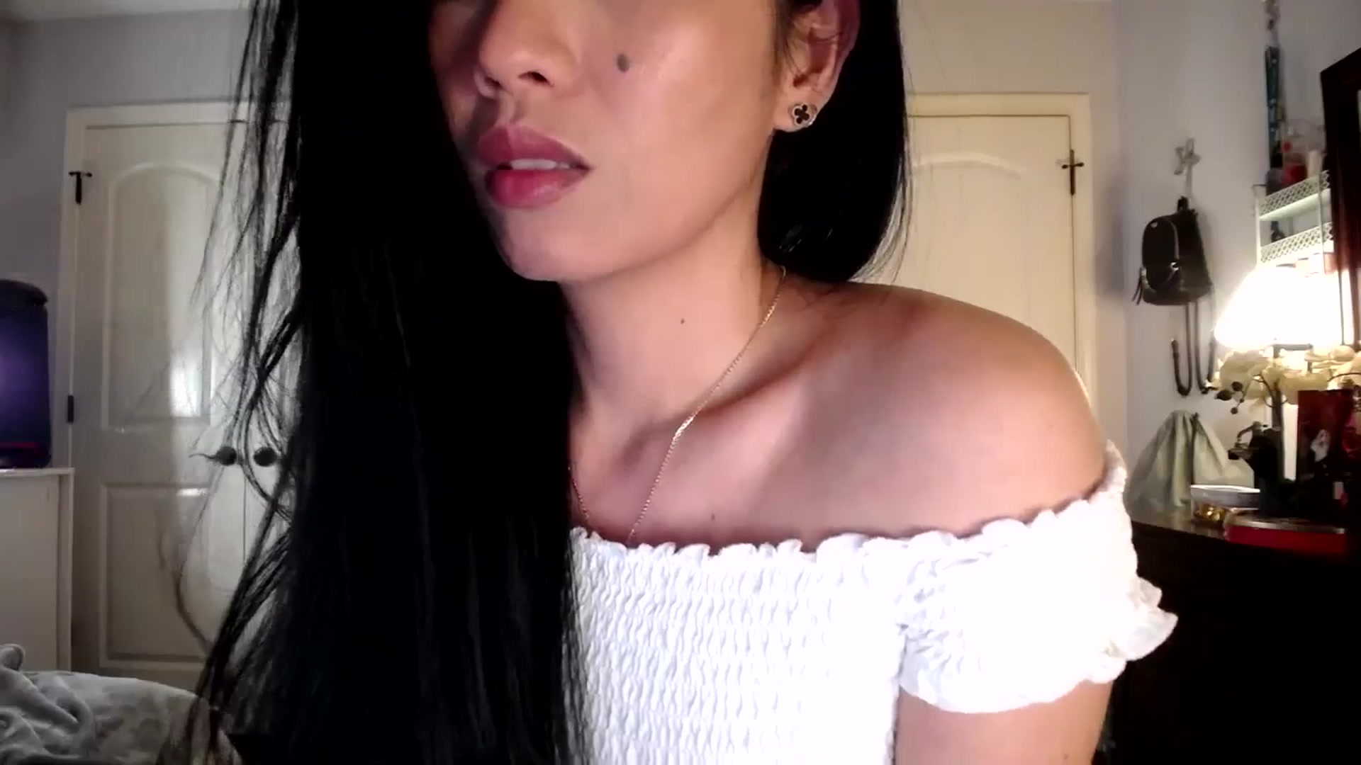 Gallery image thumbnail from AsianLuv_4U's myfreecams stream on, 03/02/2026, 19:53 image 12 of 20