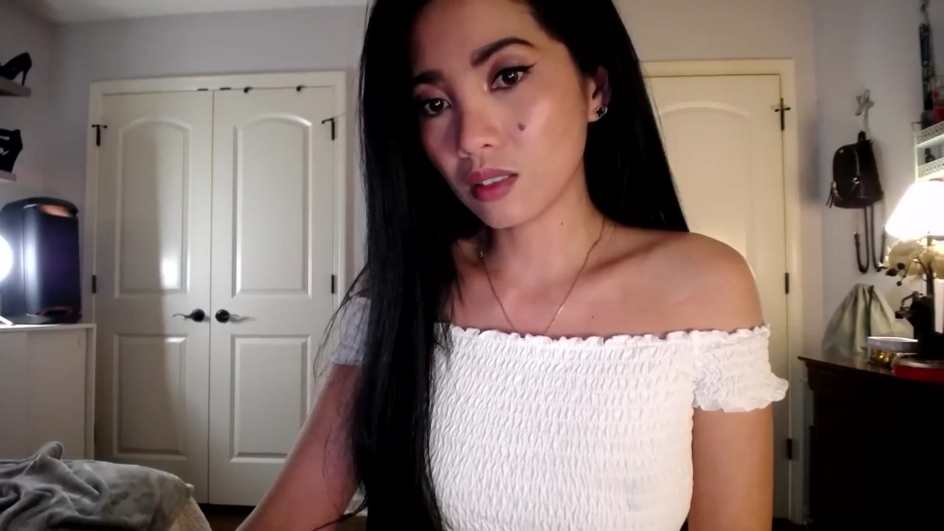 Gallery image thumbnail from AsianLuv_4U's myfreecams stream on, 03/02/2026, 19:53 image 10 of 20