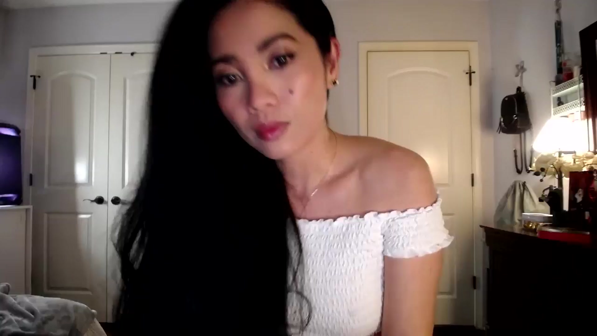Gallery image thumbnail from AsianLuv_4U's myfreecams stream on, 03/02/2026, 19:53 image 11 of 20