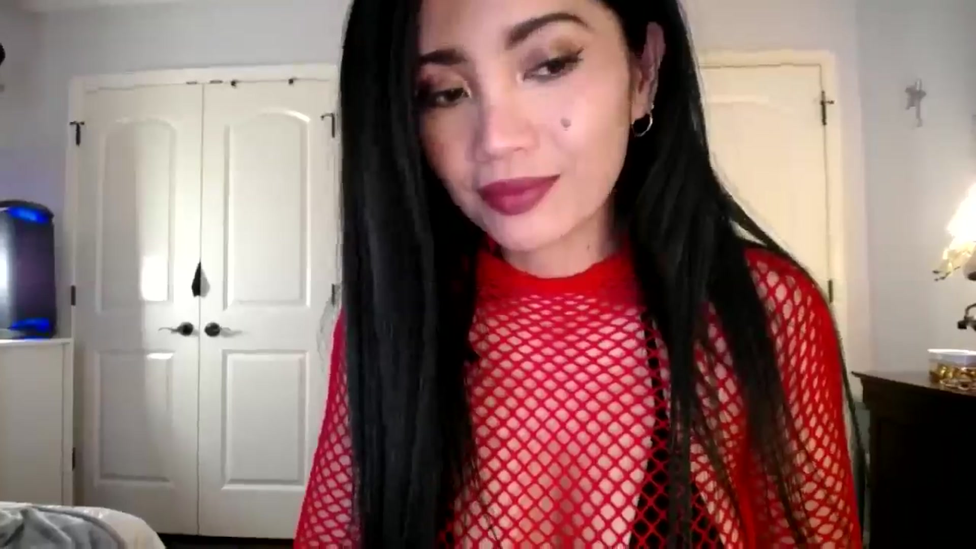 Gallery image thumbnail from AsianLuv_4U's myfreecams stream on, 03/23/2026, 17:34 image 20 of 20
