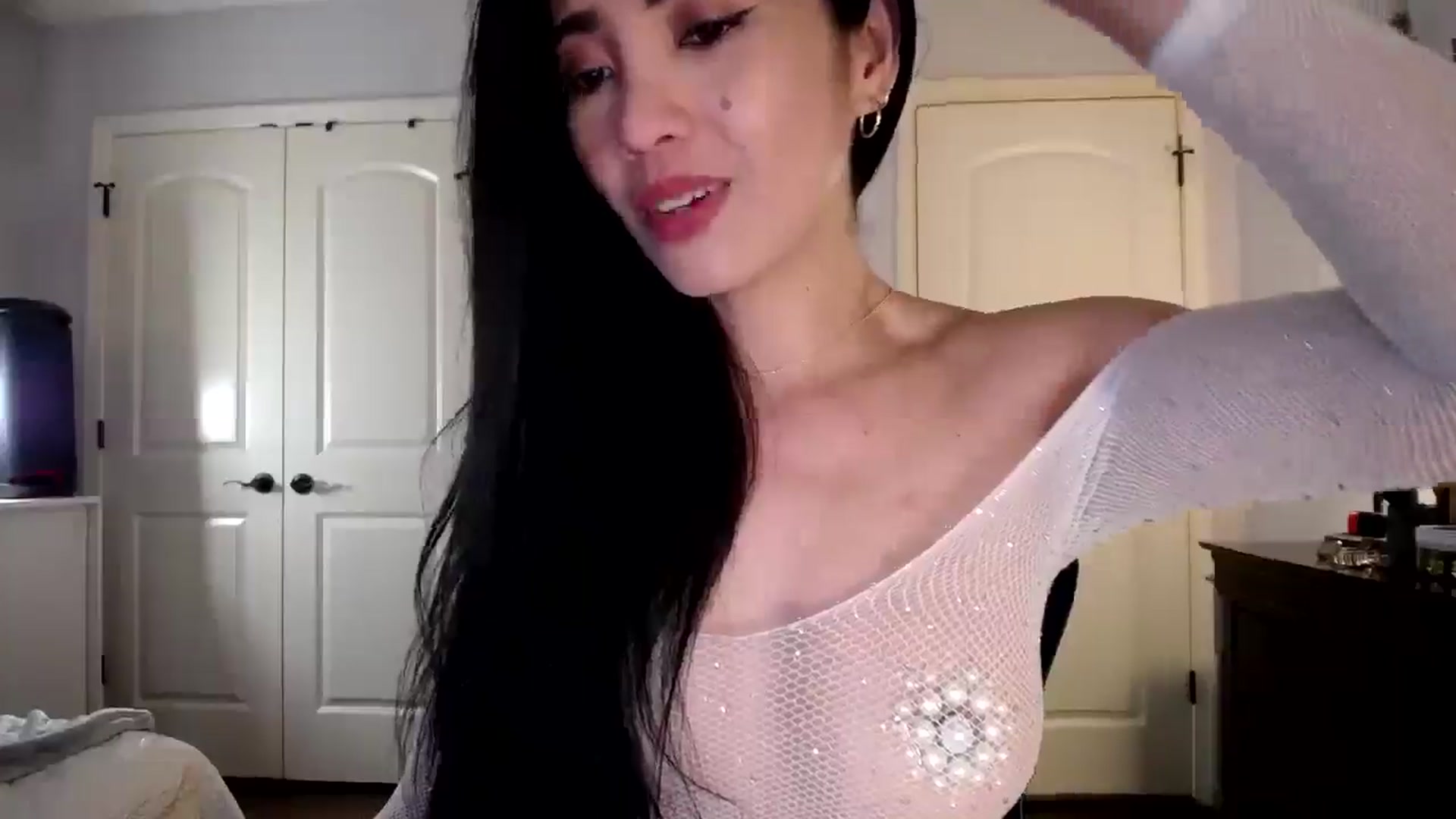 Gallery image thumbnail from AsianLuv_4U's myfreecams stream on, 03/30/2026, 15:08 image 2 of 20