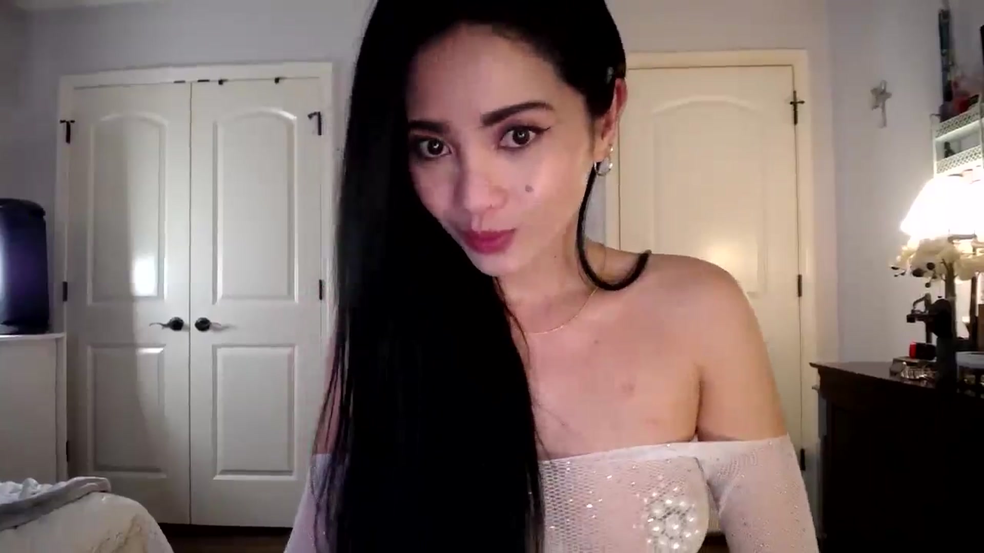 Gallery image thumbnail from AsianLuv_4U's myfreecams stream on, 03/30/2026, 15:08 image 13 of 20