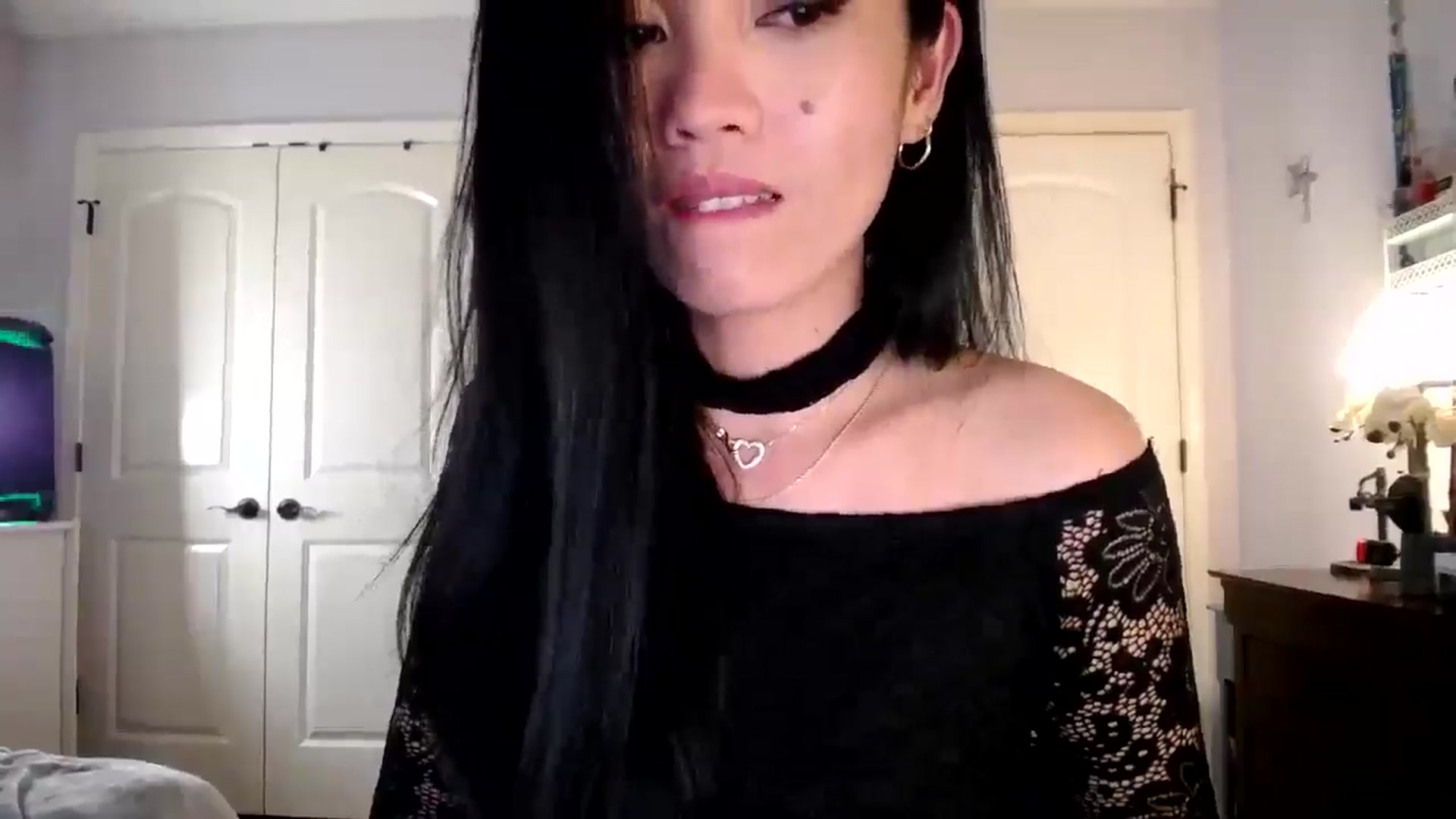 Gallery image thumbnail from AsianLuv_4U's myfreecams stream on, 04/13/2026, 19:21 image 10 of 20