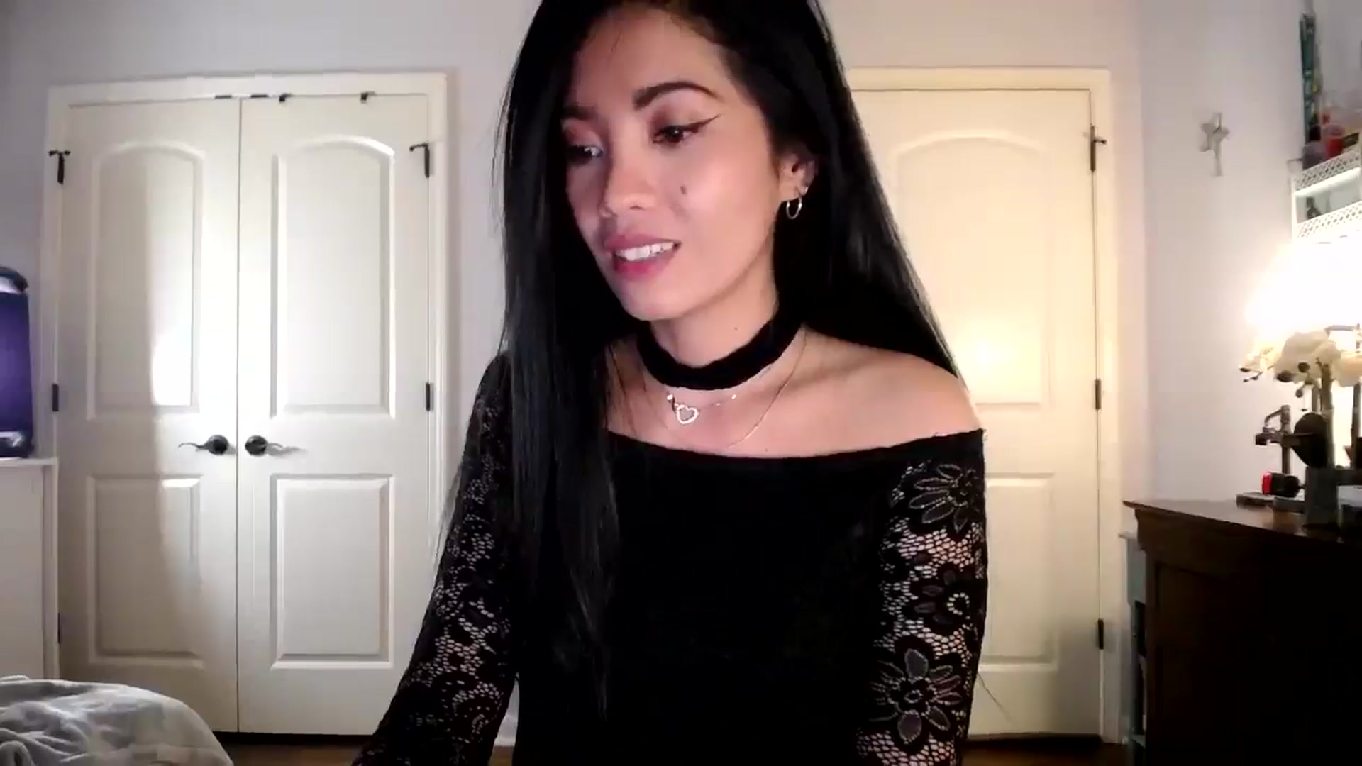 Gallery image thumbnail from AsianLuv_4U's myfreecams stream on, 04/13/2026, 19:21 image 13 of 20