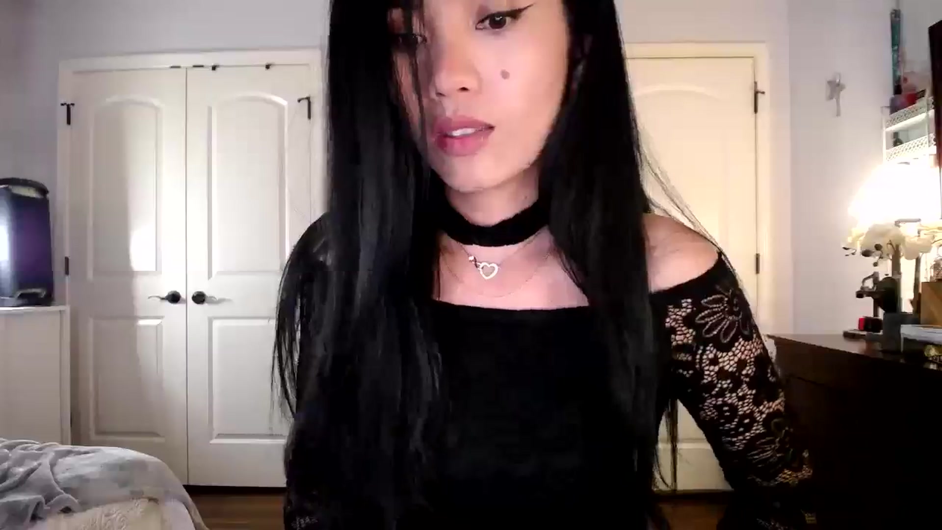 Gallery image thumbnail from AsianLuv_4U's myfreecams stream on, 04/13/2026, 19:21 image 3 of 20