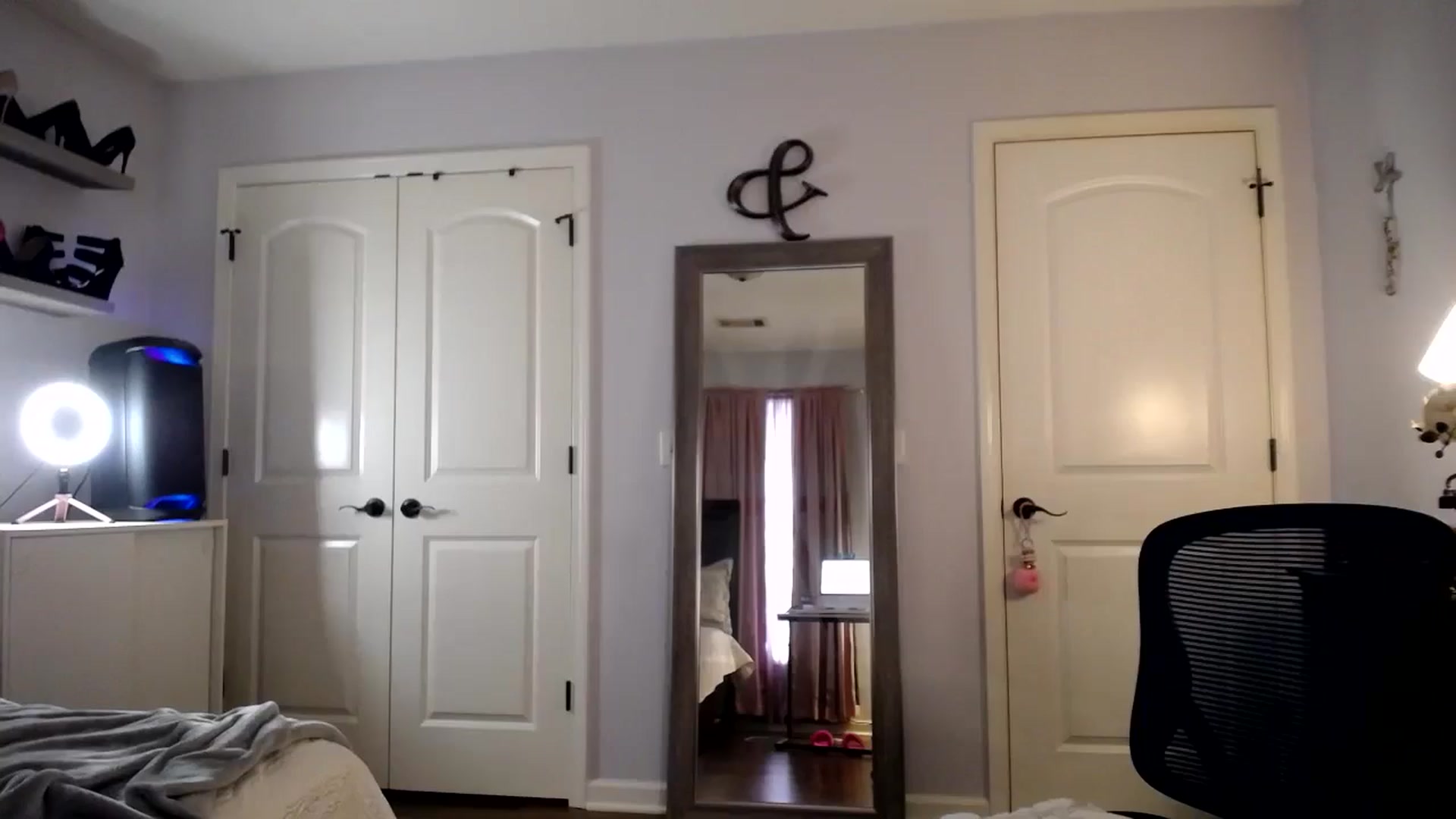 Gallery image thumbnail from AsianLuv_4U's myfreecams stream on, 04/27/2026, 17:22 image 5 of 20