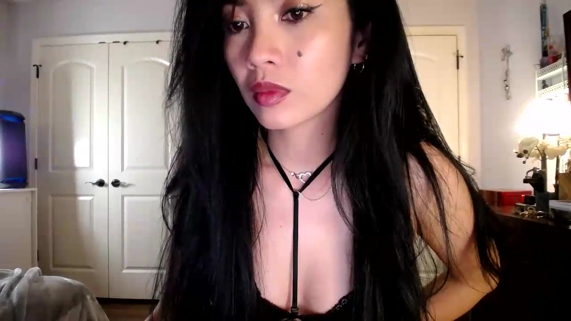 Gallery image thumbnail from AsianLuv_4U's myfreecams stream on, 05/21/2026, 17:51 image 10 of 20