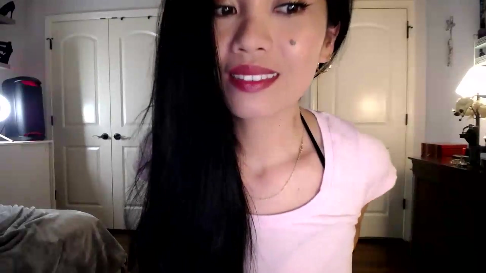 Gallery image thumbnail from AsianLuv_4U's myfreecams stream on, 06/05/2026, 24:50 image 10 of 20