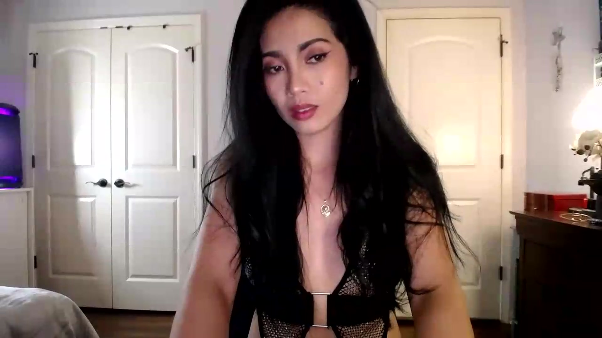 Gallery image thumbnail from AsianLuv_4U's myfreecams stream on, 06/11/2026, 17:14 image 9 of 20