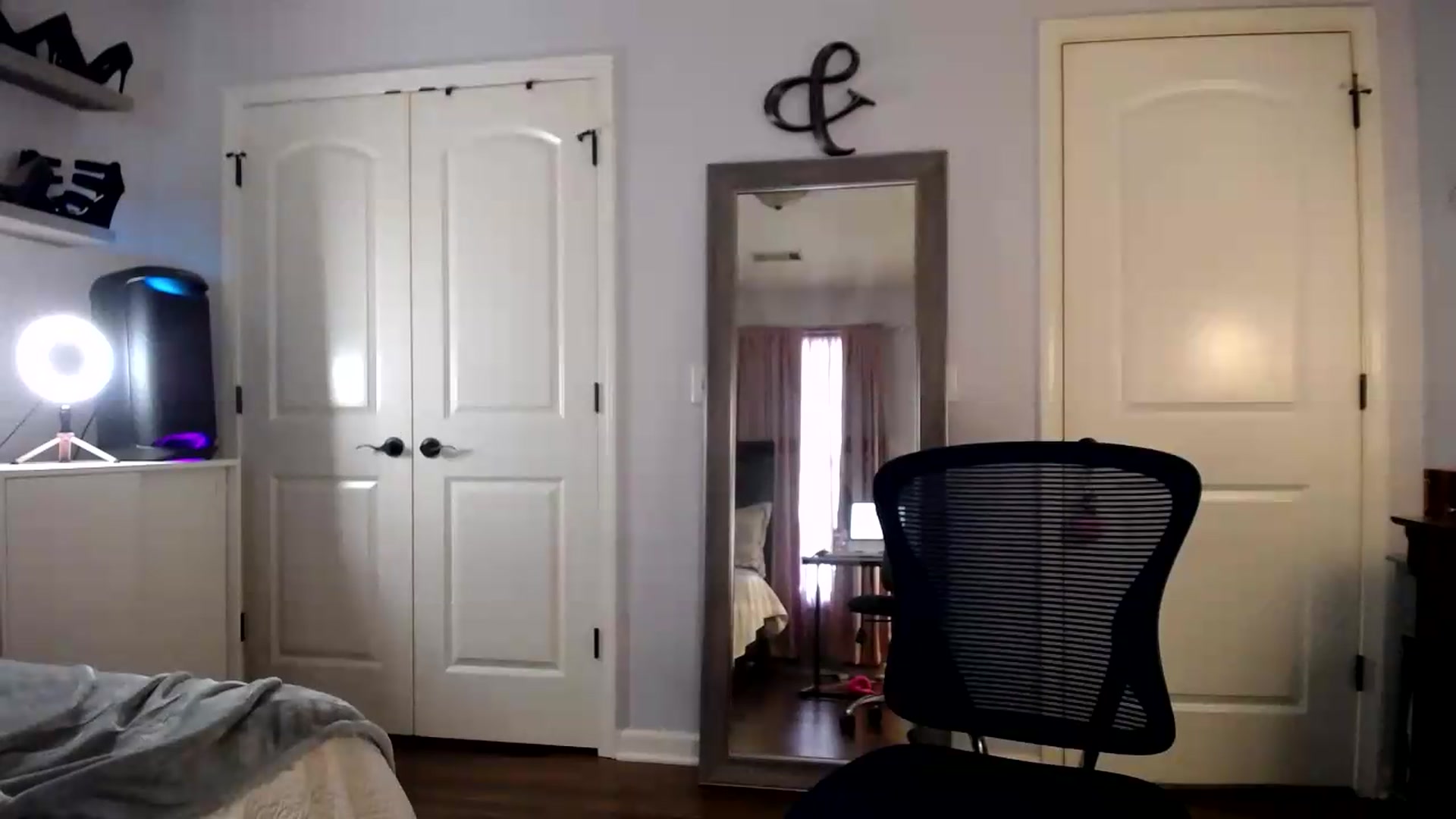 Gallery image thumbnail from AsianLuv_4U's myfreecams stream on, 06/25/2026, 14:43 image 18 of 20