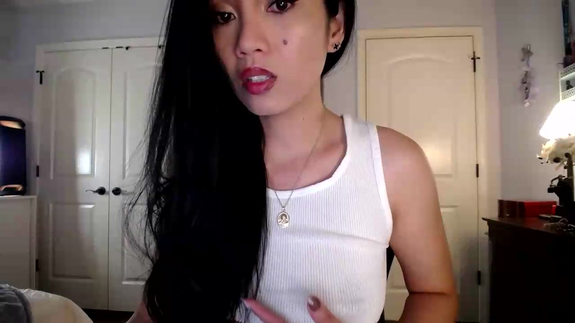 Gallery image thumbnail from AsianLuv_4U's myfreecams stream on, 07/09/2026, 15:55 image 4 of 20