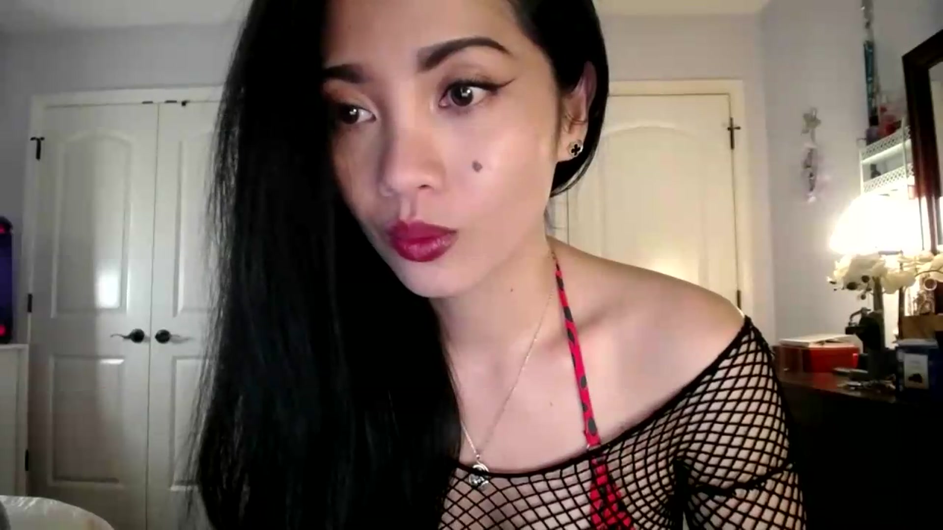 Gallery image thumbnail from AsianLuv_4U's myfreecams stream on, 07/13/2026, 15:23 image 6 of 20