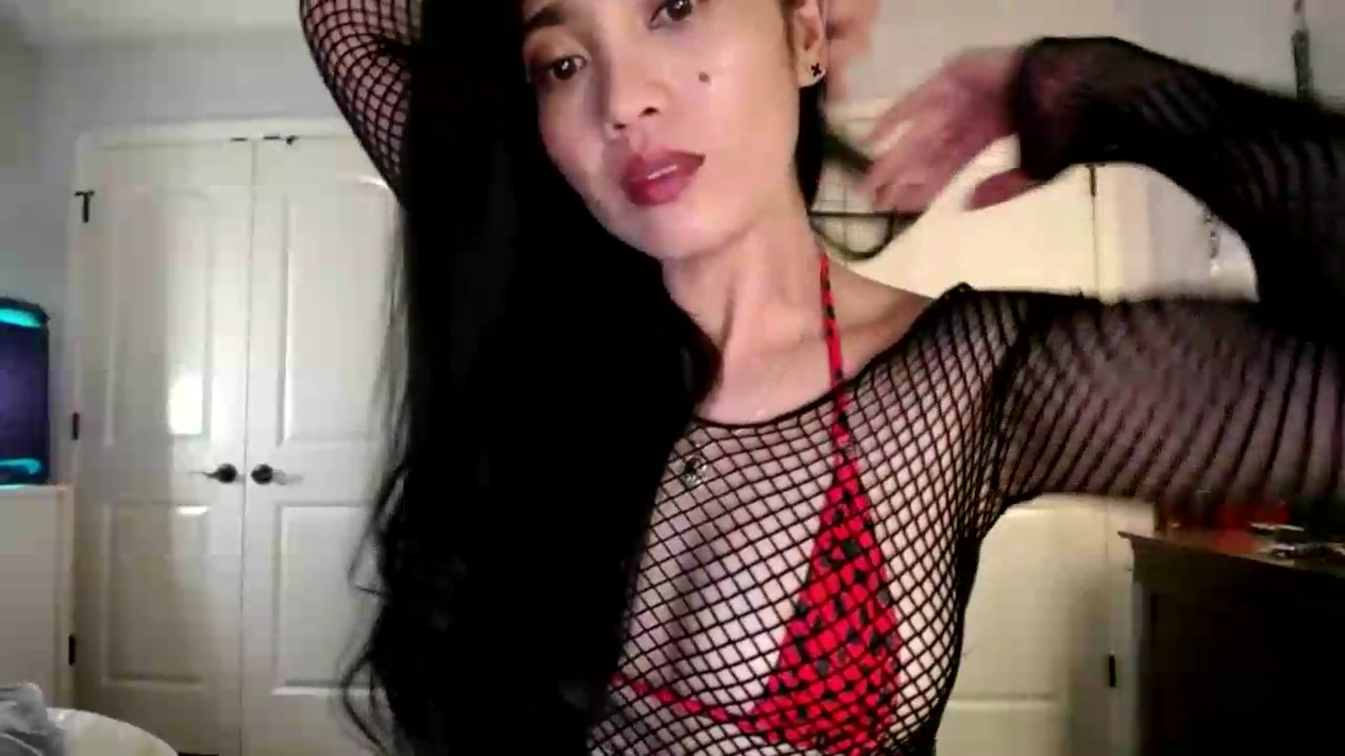 Gallery image thumbnail from AsianLuv_4U's myfreecams stream on, 07/13/2026, 17:14 image 13 of 20
