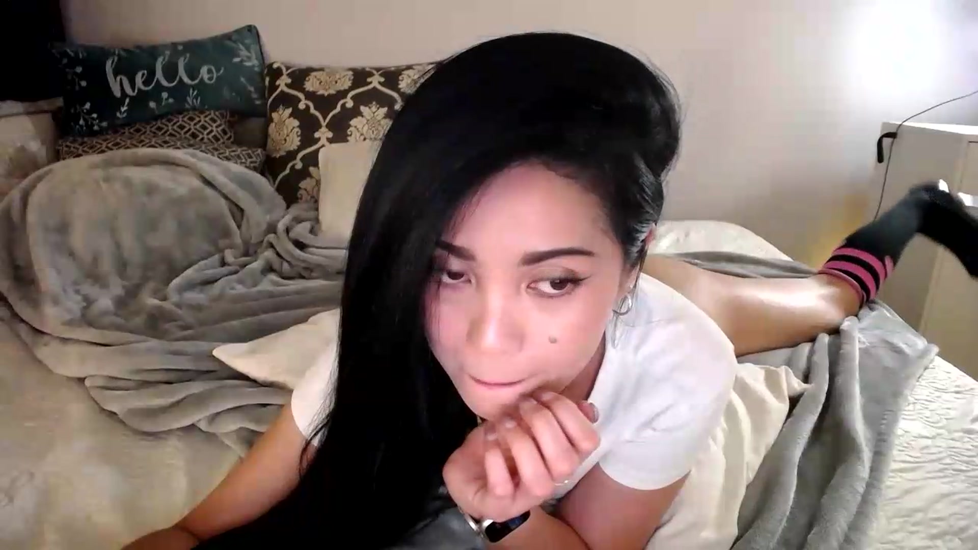 Gallery image thumbnail from AsianLuv_4U's myfreecams stream on, 07/24/2026, 24:36 image 7 of 20