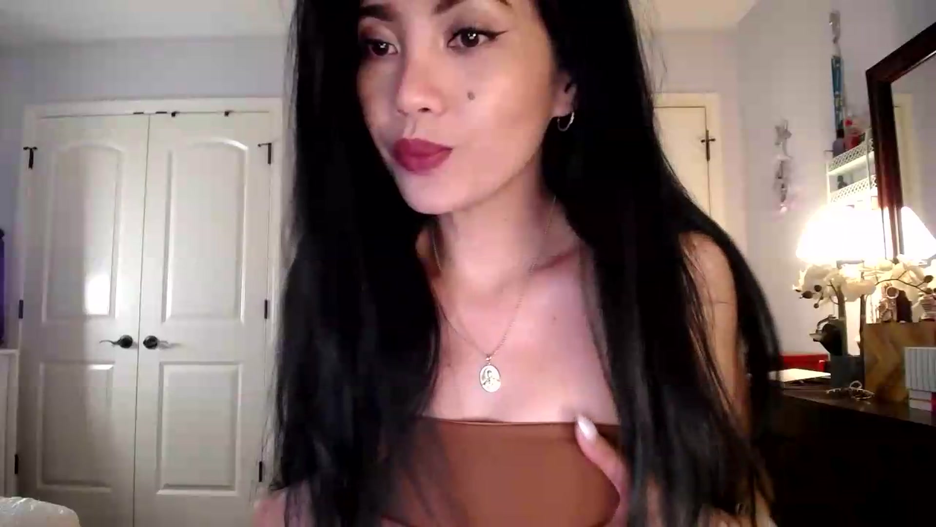 Gallery image thumbnail from AsianLuv_4U's myfreecams stream on, 07/27/2026, 16:39 image 2 of 20