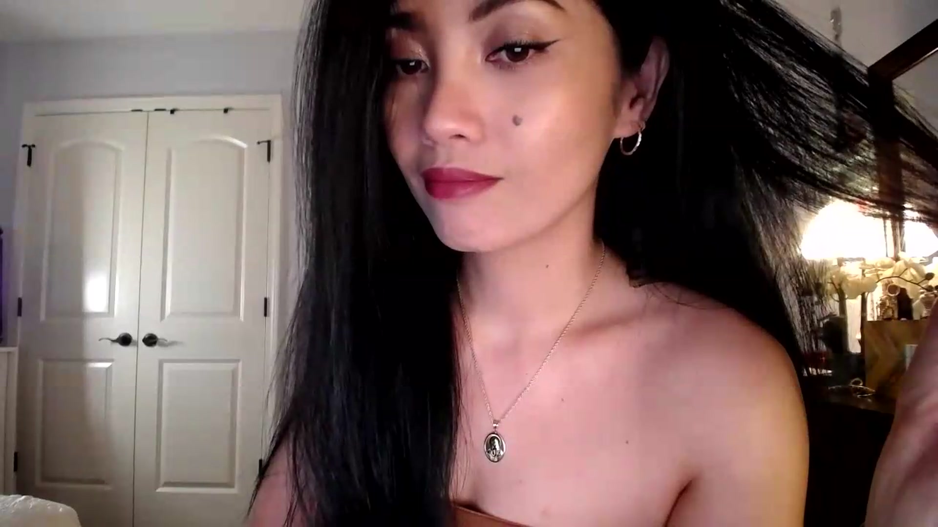 Gallery image thumbnail from AsianLuv_4U's myfreecams stream on, 07/27/2026, 16:39 image 4 of 20