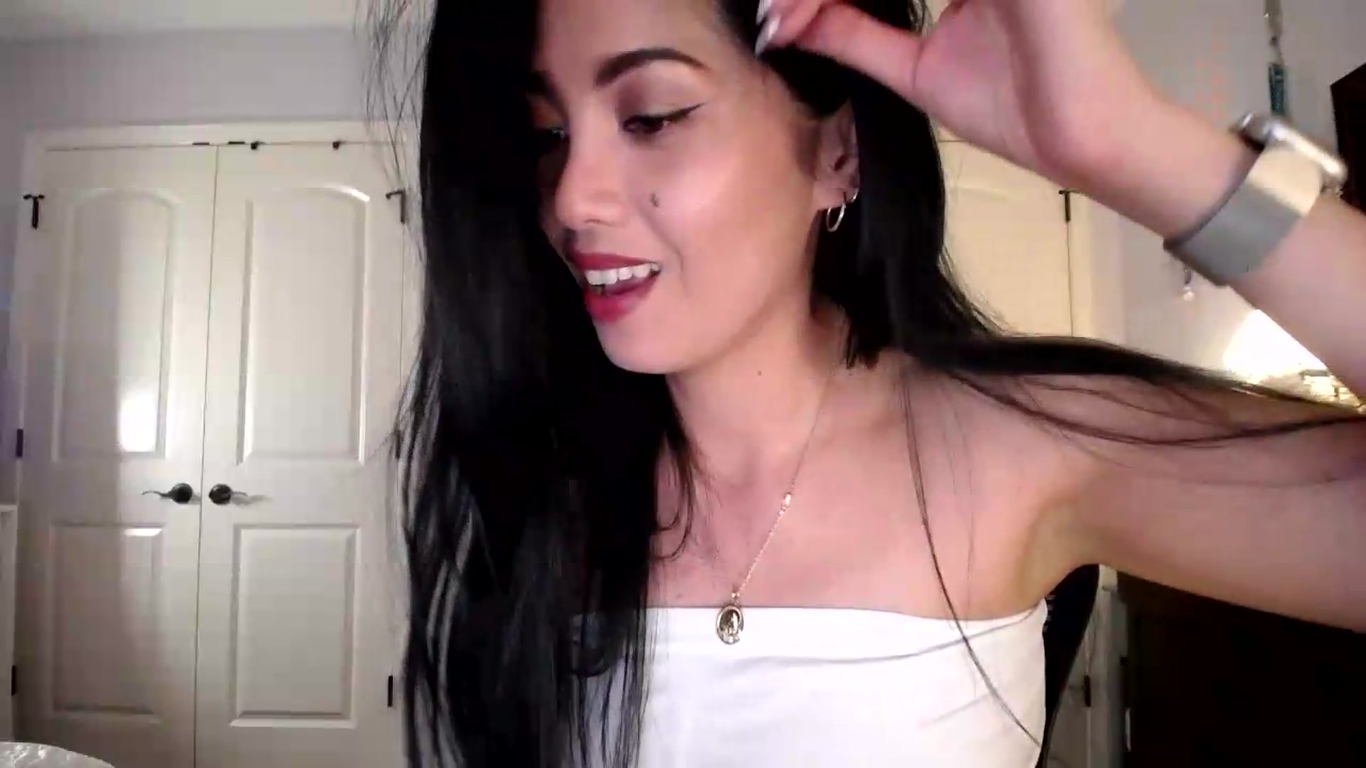Gallery image thumbnail from AsianLuv_4U's myfreecams stream on, 07/27/2026, 19:12 image 20 of 20