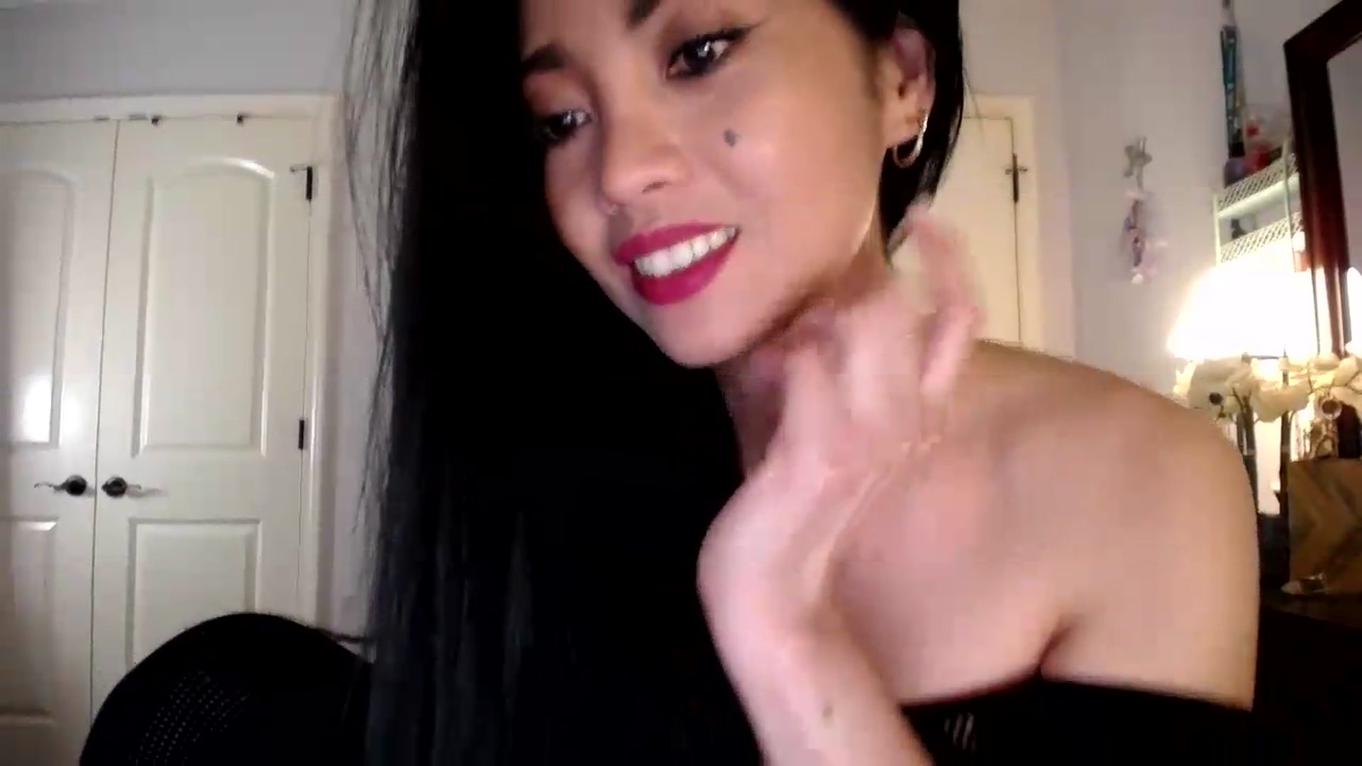 Gallery image thumbnail from AsianLuv_4U's myfreecams stream on, 07/30/2026, 15:47 image 11 of 20