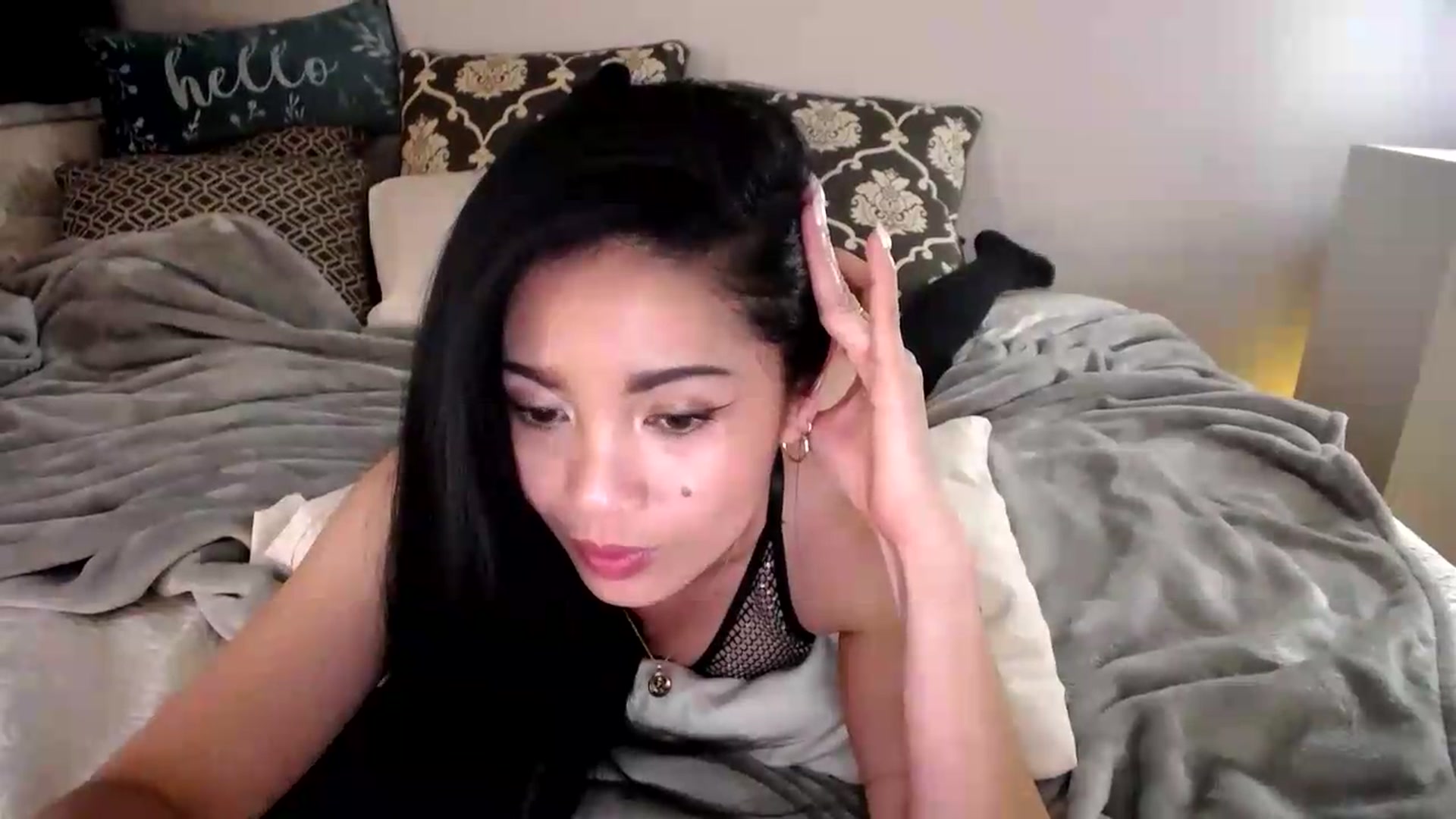 Gallery image thumbnail from AsianLuv_4U's myfreecams stream on, 08/10/2026, 18:43 image 20 of 20