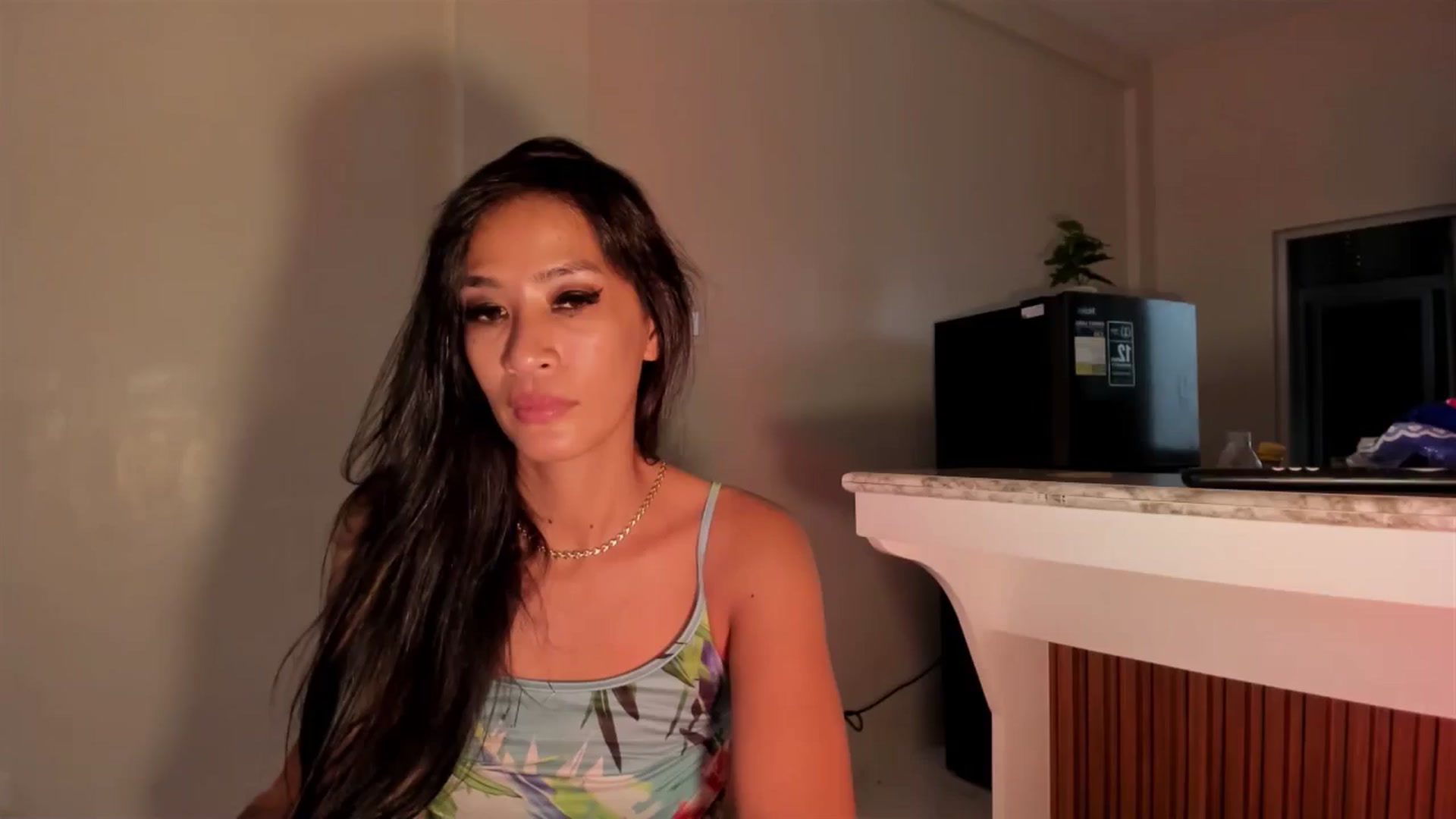 Gallery image thumbnail from AsianQueenXXX's myfreecams stream on, 09/30/2024, 07:37 image 12 of 20