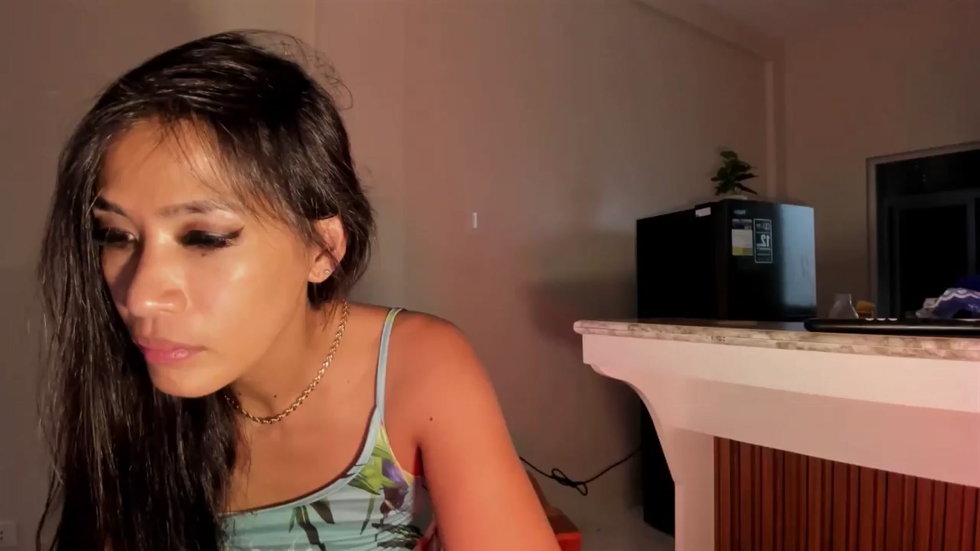 Gallery image thumbnail from AsianQueenXXX's myfreecams stream on, 09/30/2024, 07:37 image 16 of 20