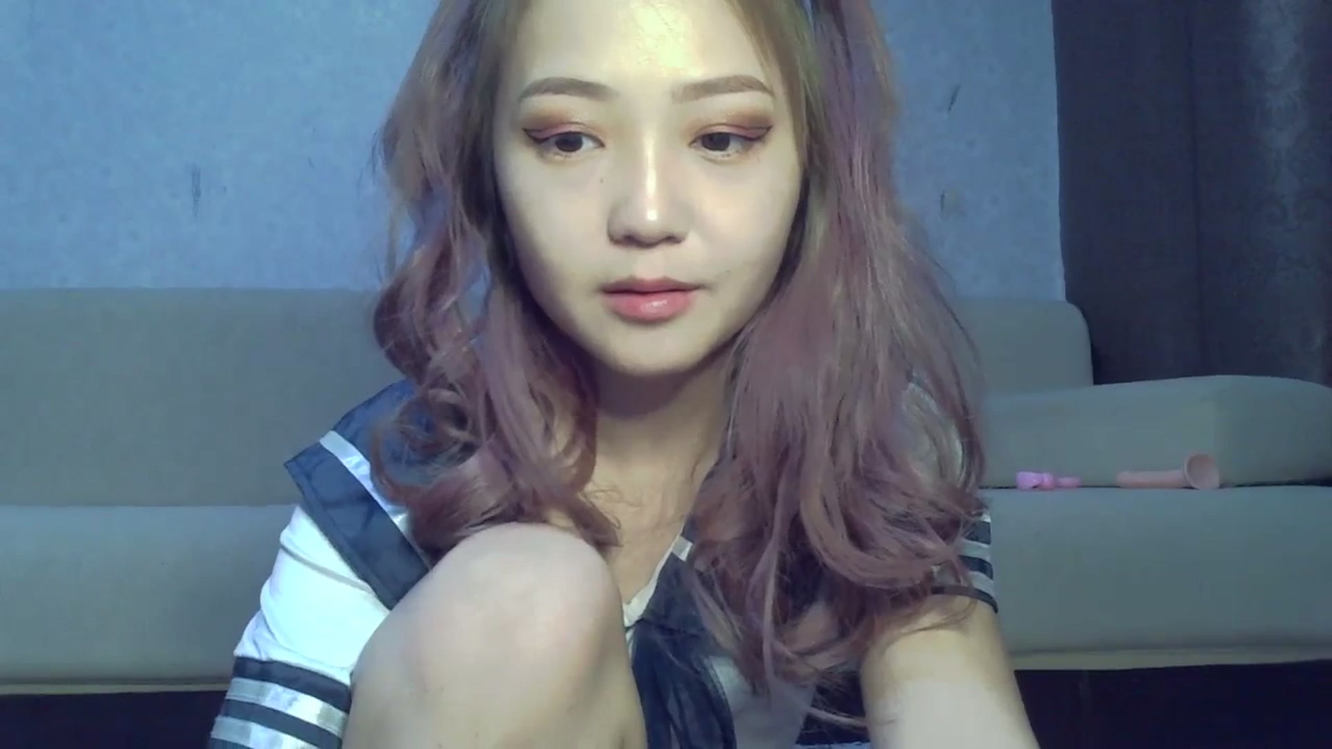 Gallery image thumbnail from AsianSchoolBb's myfreecams stream on, 01/11/2024, 14:39 image 16 of 20