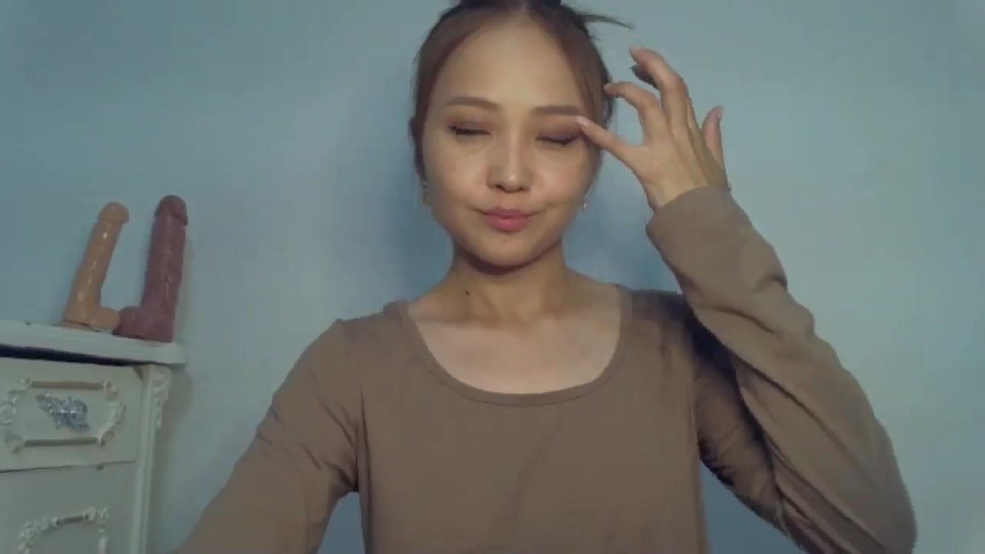 Gallery image thumbnail from AsianTinyAni's myfreecams stream on, 07/17/2024, 14:13 image 8 of 20