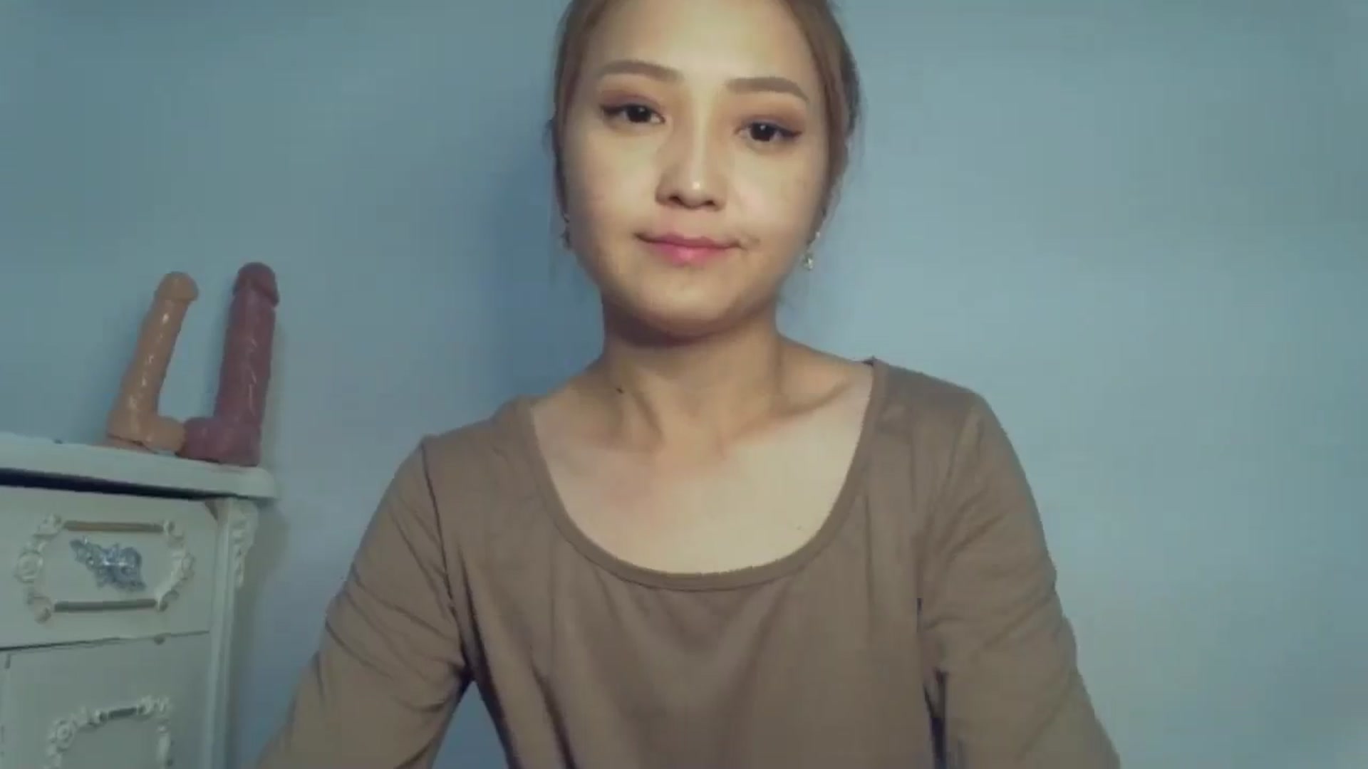 Gallery image thumbnail from AsianTinyAni's myfreecams stream on, 07/17/2024, 14:13 image 12 of 20