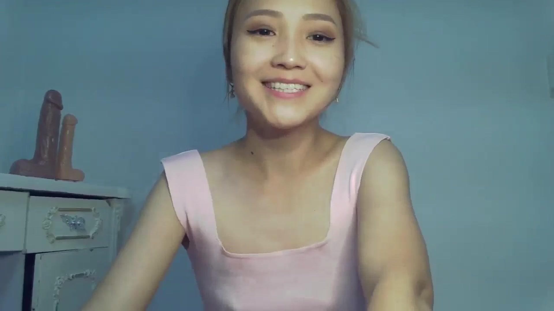 Gallery image thumbnail from AsianTinyAni's myfreecams stream on, 07/17/2024, 15:22 image 12 of 20