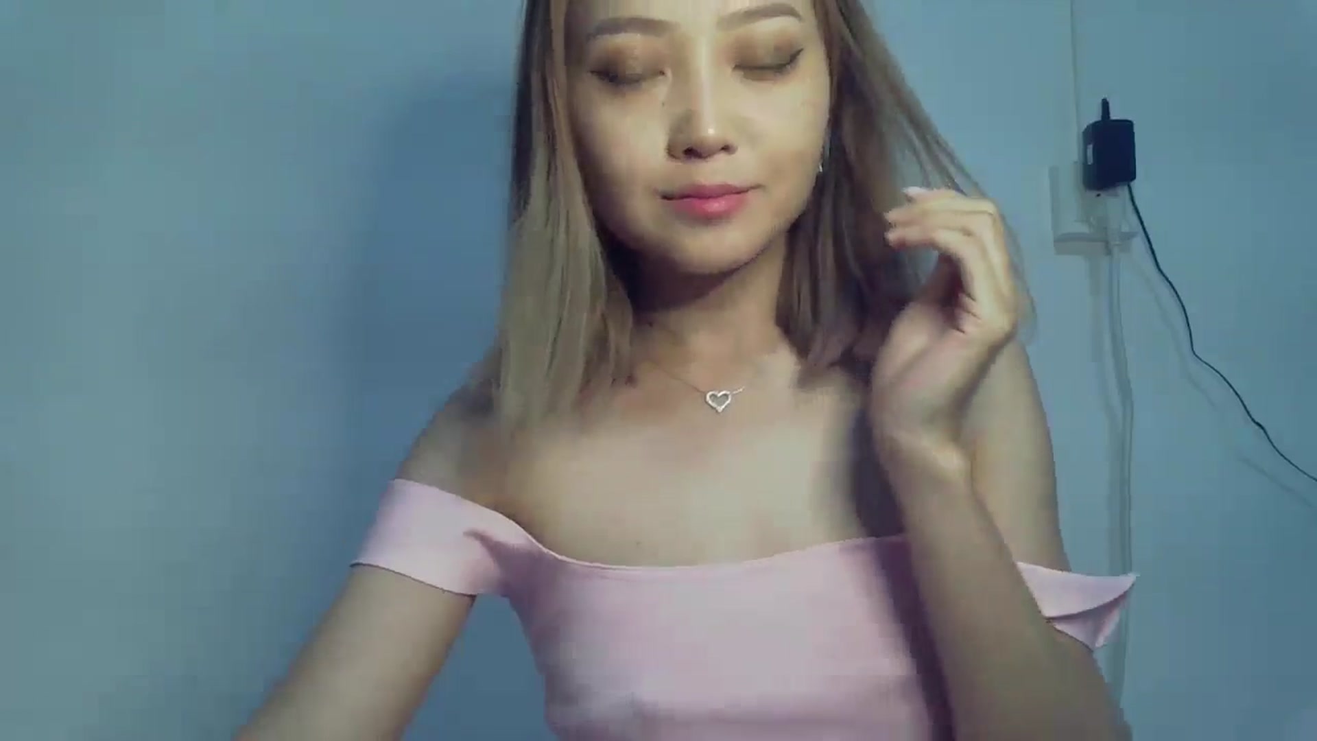Gallery image thumbnail from AsianTinyAni's myfreecams stream on, 07/31/2024, 13:16 image 18 of 20