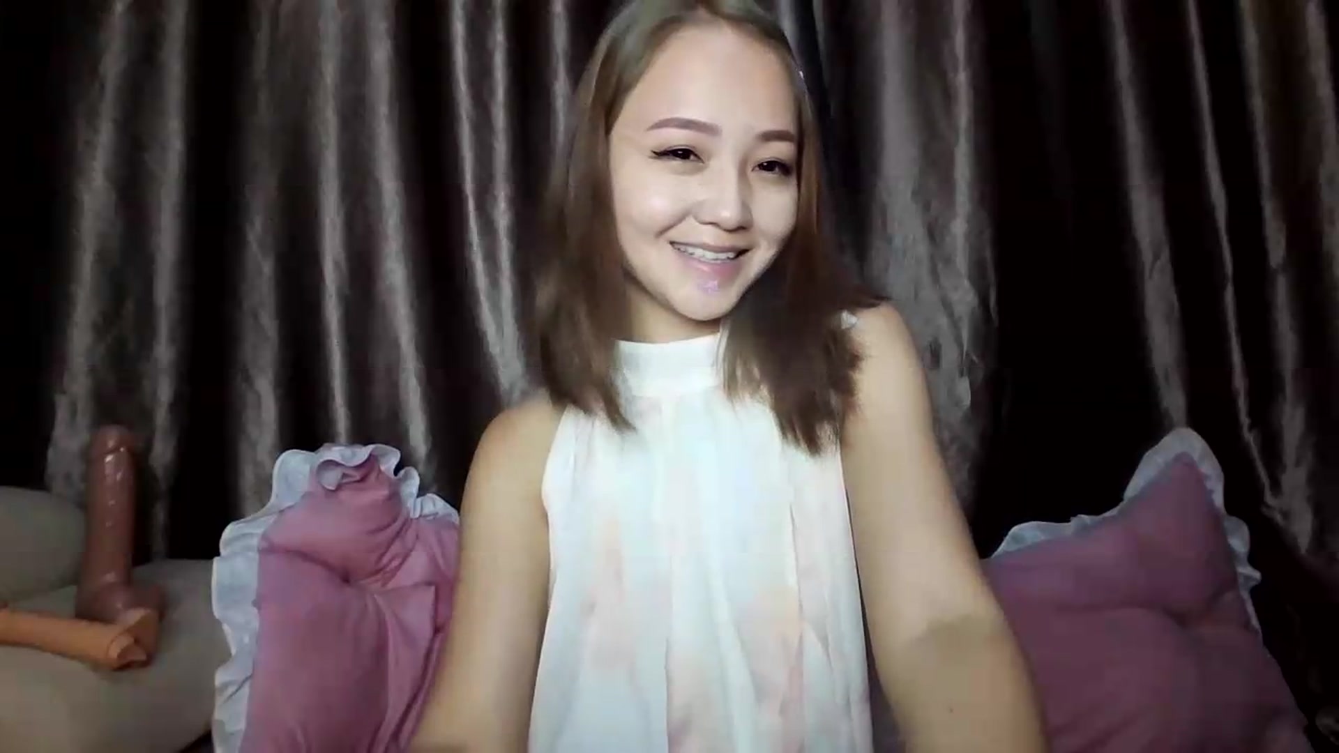 Gallery image thumbnail from AsianTinyAni's myfreecams stream on, 08/12/2026, 15:54 image 18 of 20