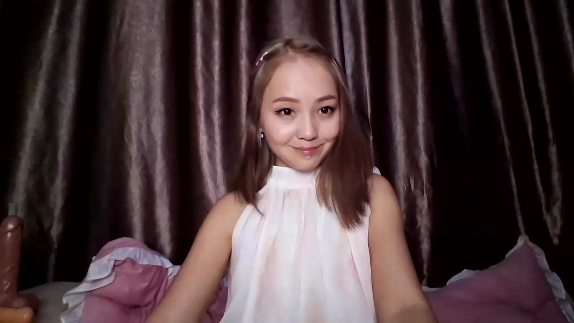 Gallery image thumbnail from AsianTinyAni's myfreecams stream on, 08/12/2026, 18:24 image 15 of 20