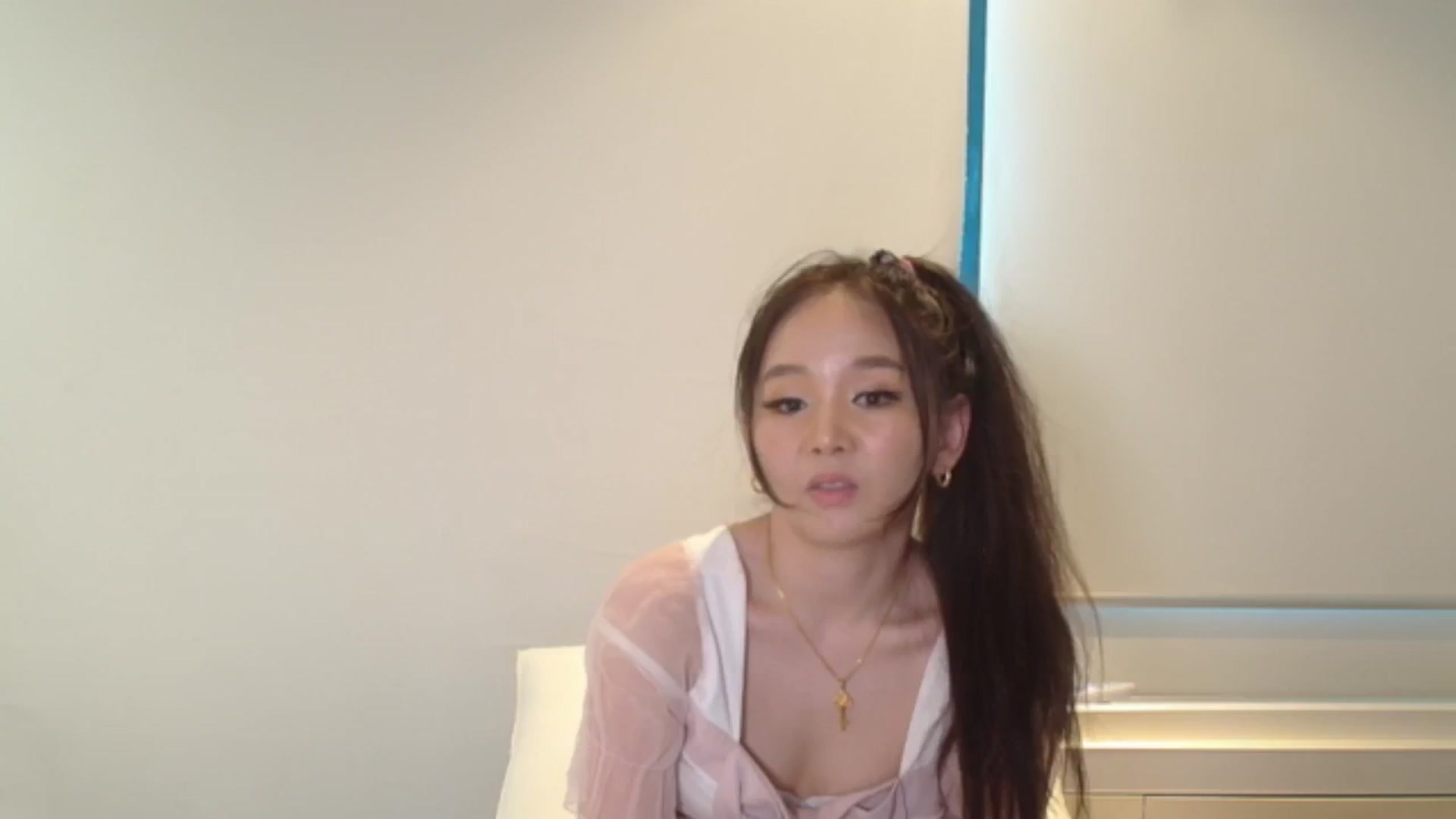 Gallery image thumbnail from Asiankitty_3X's myfreecams stream on, 01/31/2024, 06:59 image 12 of 20