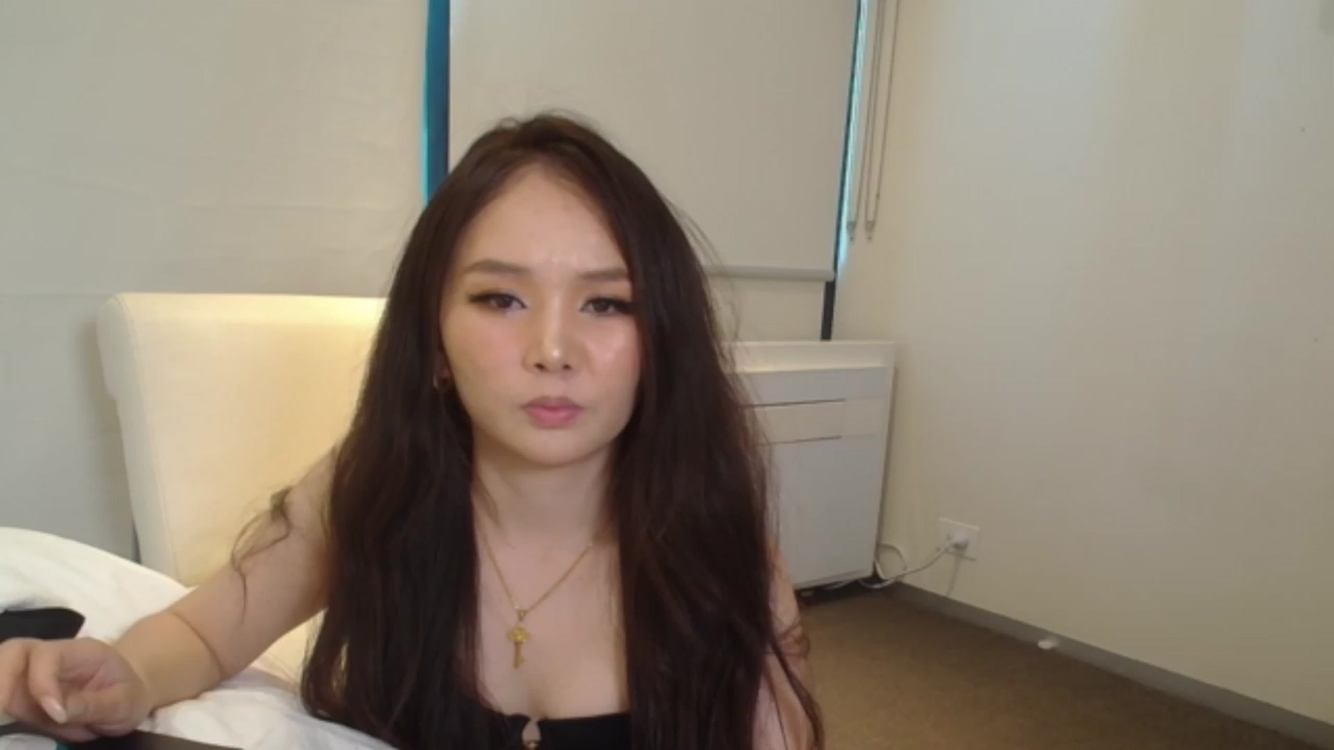 Gallery image thumbnail from Asiankitty_3X's myfreecams stream on, 02/03/2024, 07:50 image 6 of 20
