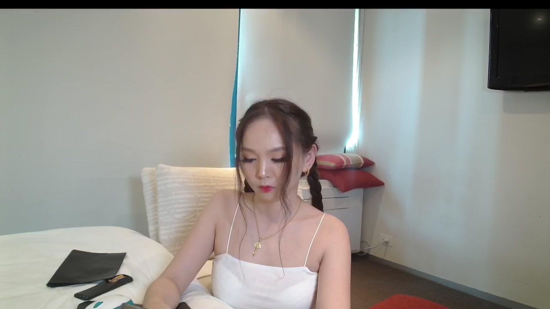 Gallery image thumbnail from Asiankitty_3X's myfreecams stream on, 04/02/2024, 02:53 image 4 of 20