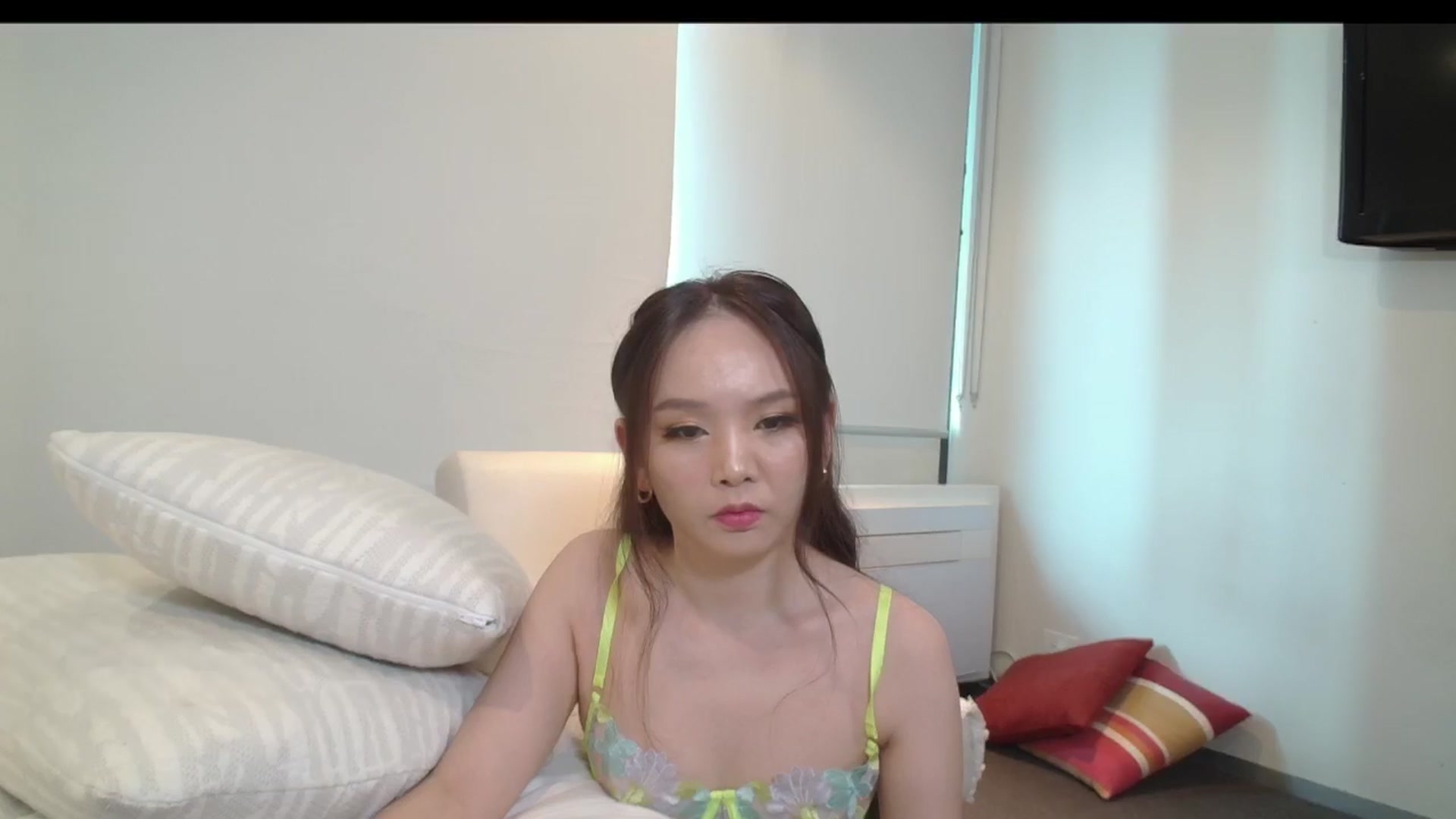 Gallery image thumbnail from Asiankitty_3X's myfreecams stream on, 04/04/2024, 02:37 image 16 of 20