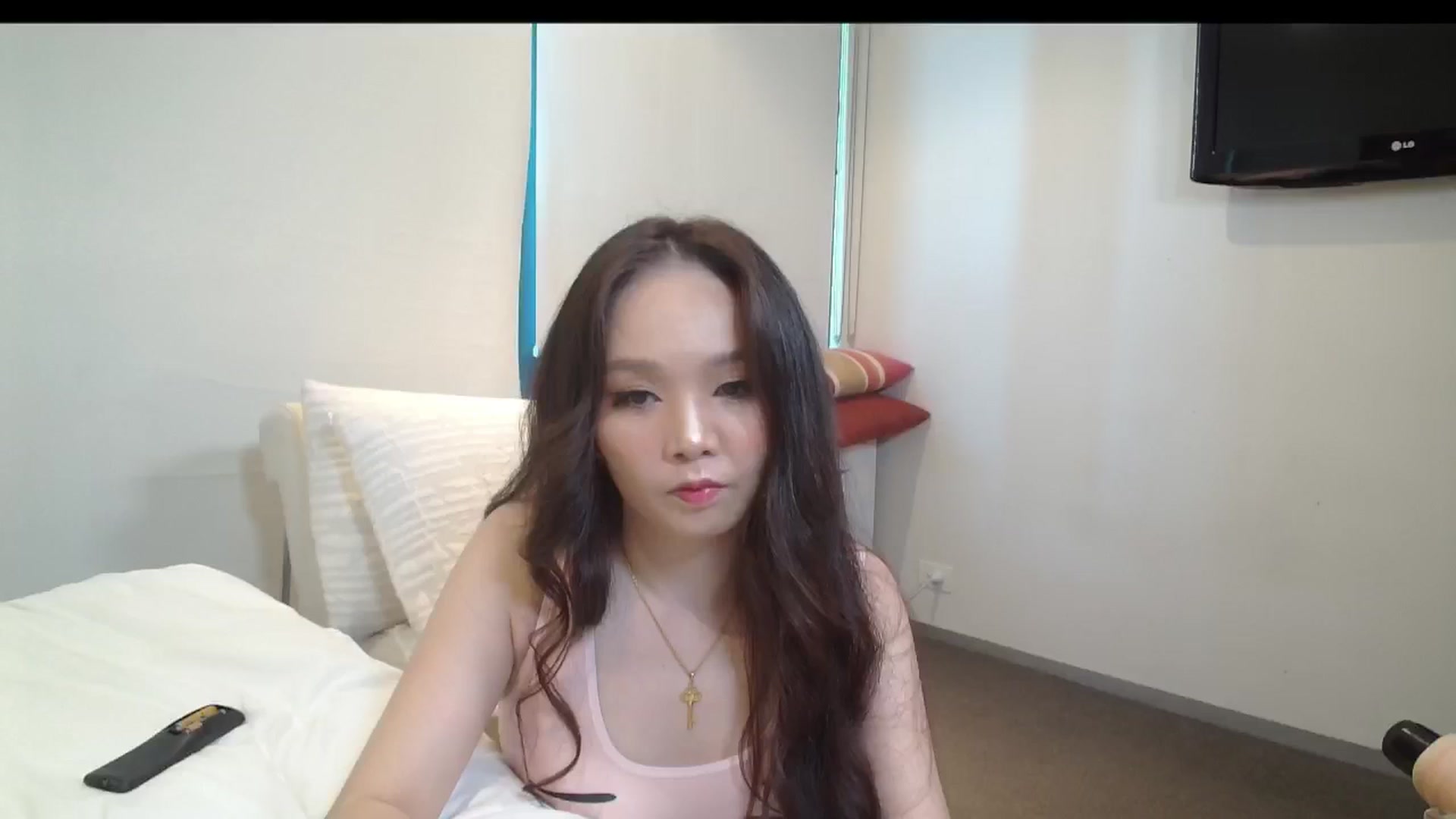 Gallery image thumbnail from Asiankitty_3X's myfreecams stream on, 04/07/2024, 05:07 image 8 of 20