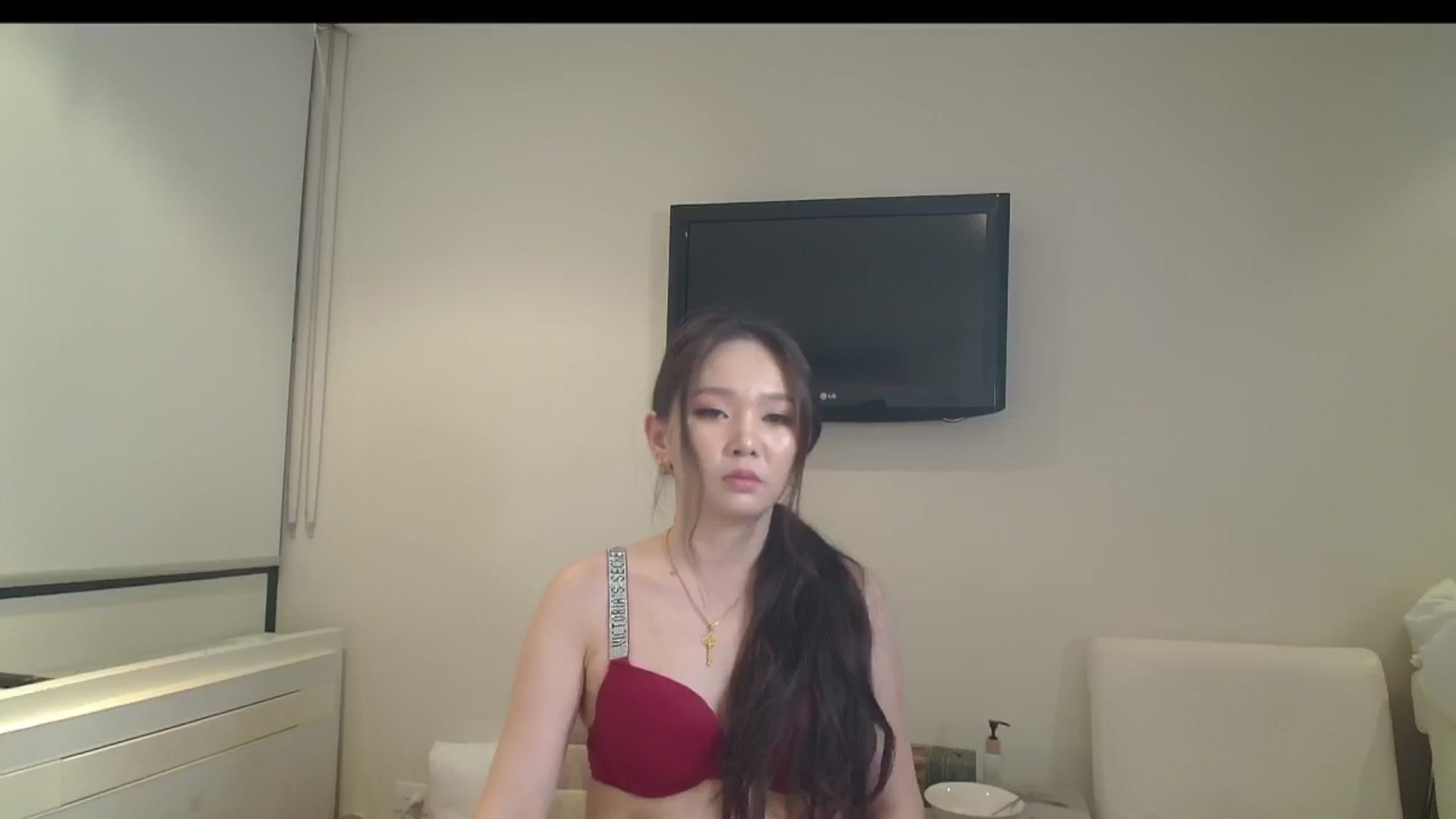 Gallery image thumbnail from Asiankitty_3X's myfreecams stream on, 06/16/2024, 10:54 image 7 of 20