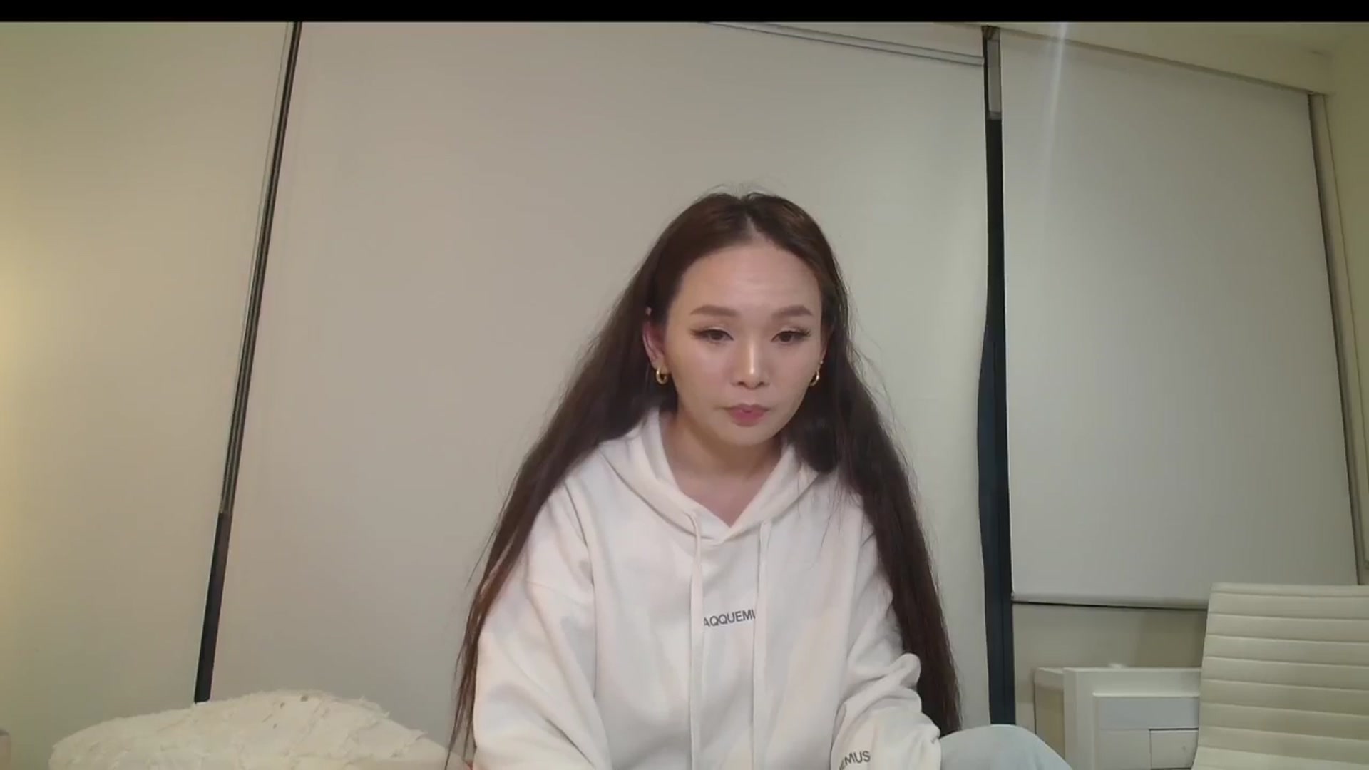 Gallery image thumbnail from Asiankitty_3X's myfreecams stream on, 12/31/2024, 13:58 image 16 of 20