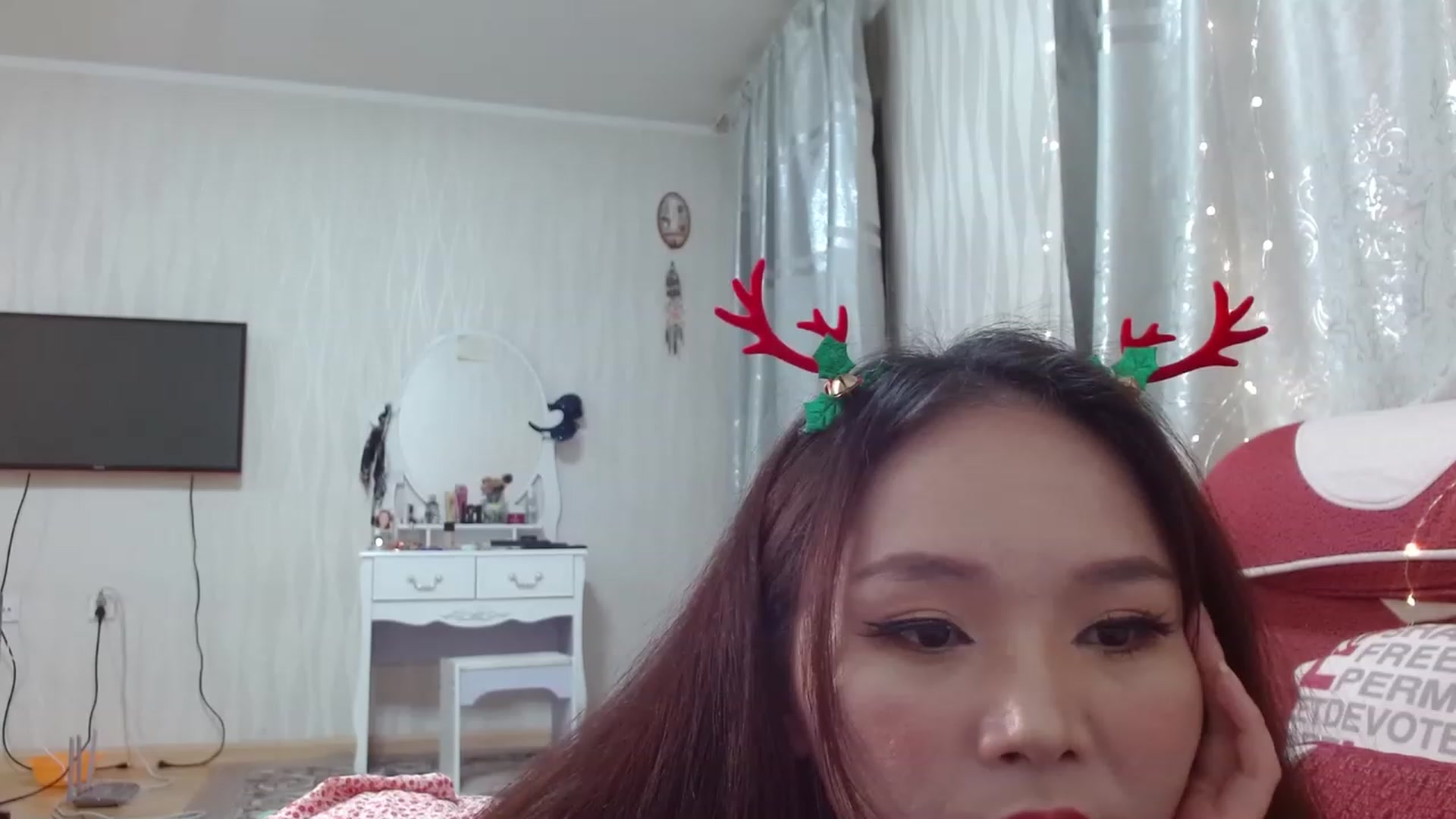 Gallery image thumbnail from Asiankitty_oX's myfreecams stream on, 12/21/2022, 13:59 image 5 of 20