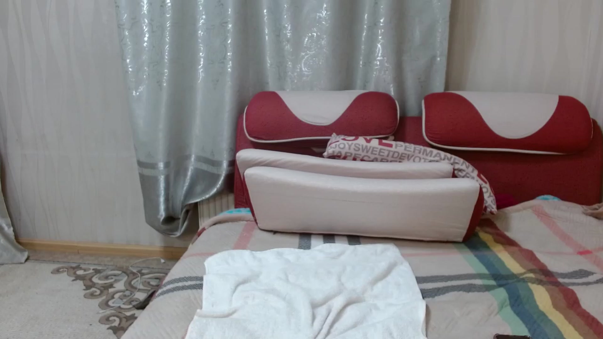 Gallery image thumbnail from Asiankitty_oX's myfreecams stream on, 12/25/2022, 11:09 image 17 of 20