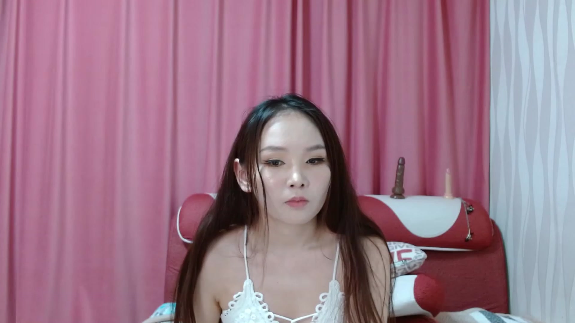 Gallery image thumbnail from Asiankitty_oX's myfreecams stream on, 12/28/2022, 13:14 image 4 of 20