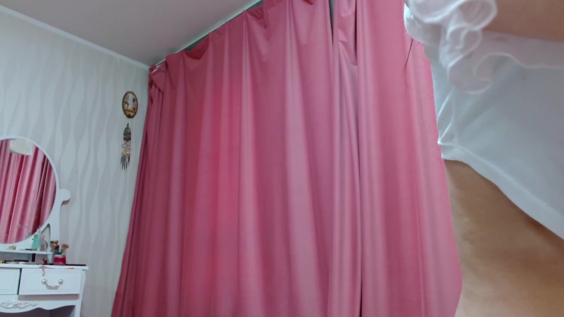 Gallery image thumbnail from Asiankitty_oX's myfreecams stream on, 01/02/2023, 08:54 image 10 of 20