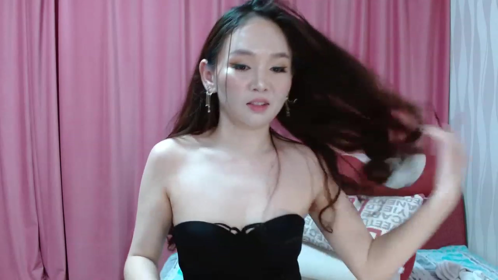 Gallery image thumbnail from Asiankitty_oX's myfreecams stream on, 01/09/2023, 15:31 image 18 of 20