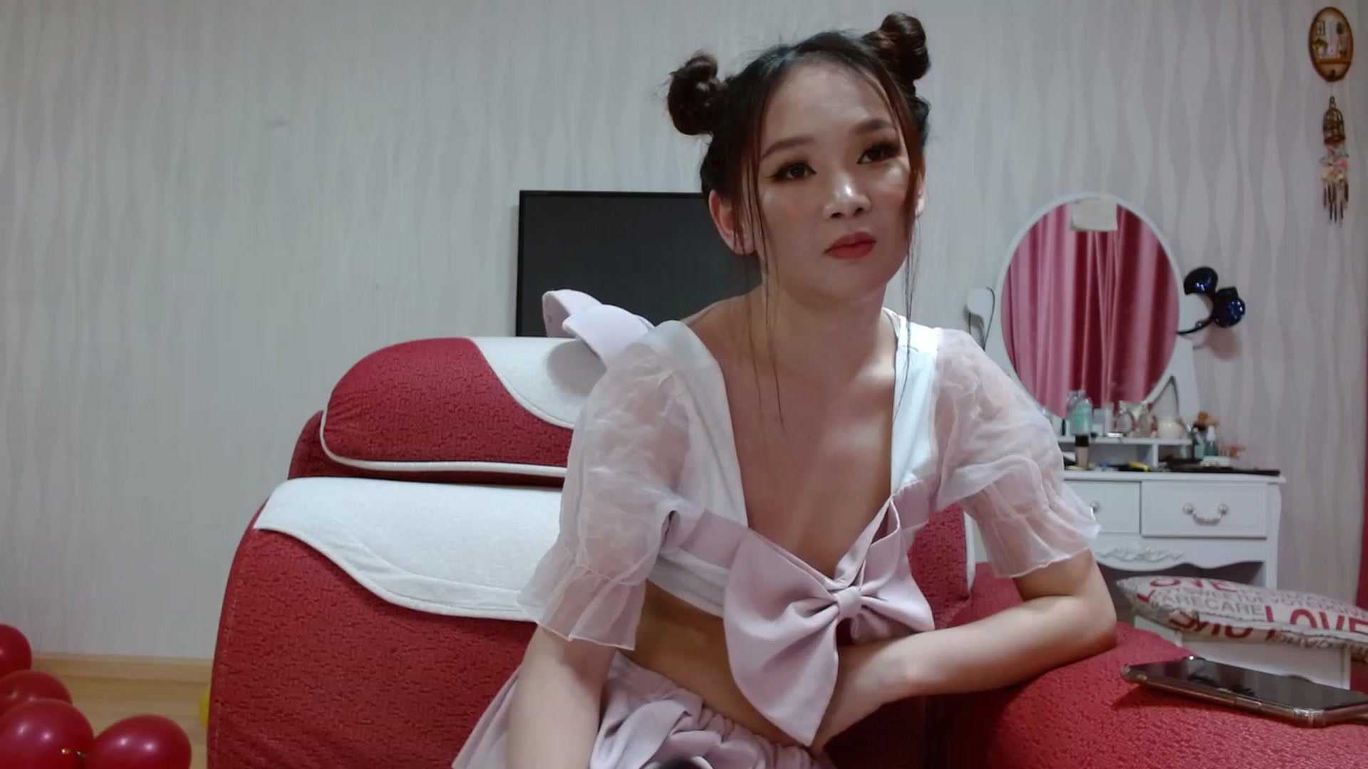 Gallery image thumbnail from Asiankitty_oX's myfreecams stream on, 01/13/2023, 16:19 image 15 of 20