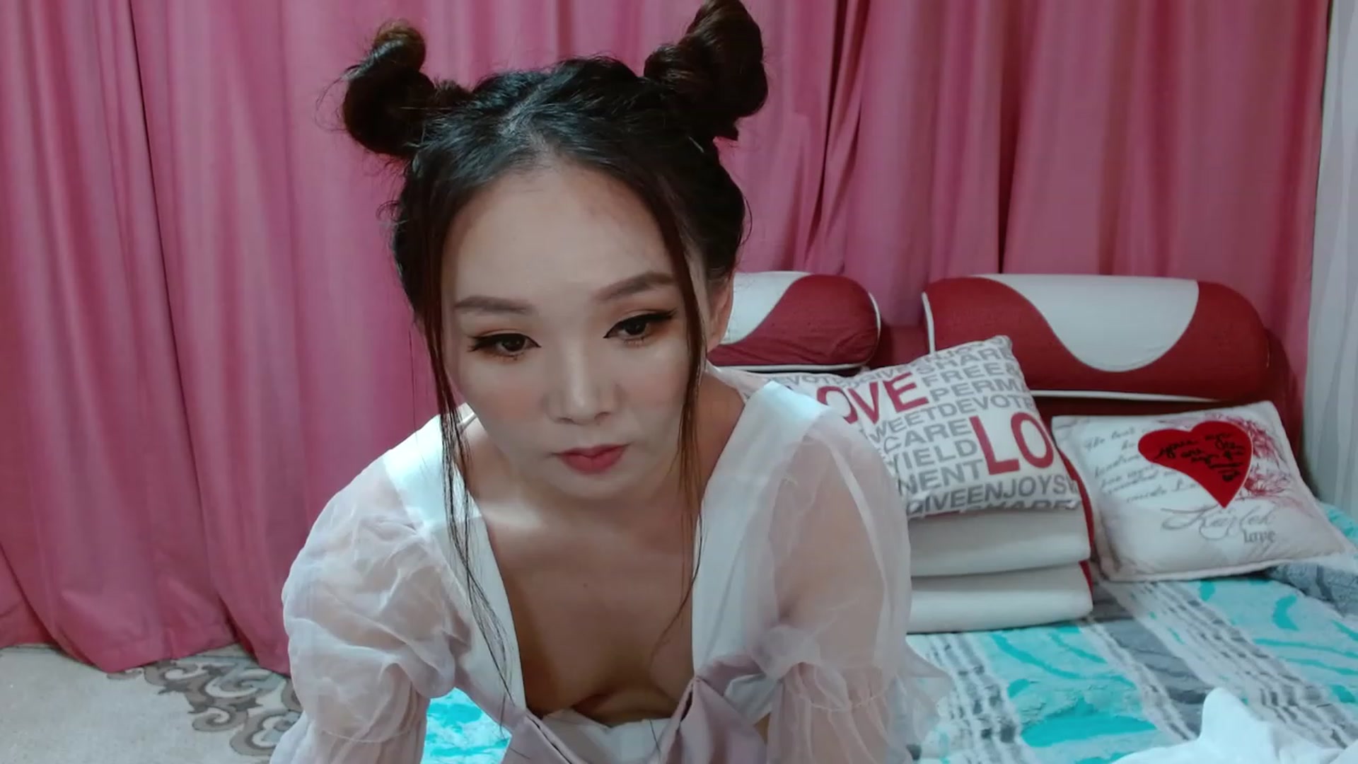 Gallery image thumbnail from Asiankitty_oX's myfreecams stream on, 01/13/2023, 16:19 image 19 of 20