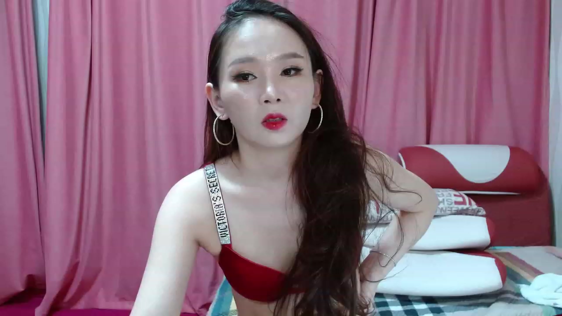 Gallery image thumbnail from Asiankitty_oX's myfreecams stream on, 01/15/2023, 12:06 image 7 of 20