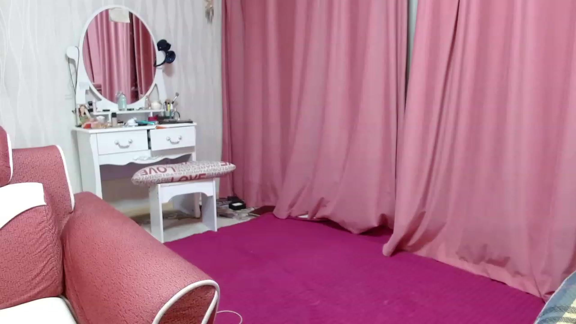 Gallery image thumbnail from Asiankitty_oX's myfreecams stream on, 01/15/2023, 12:48 image 18 of 20