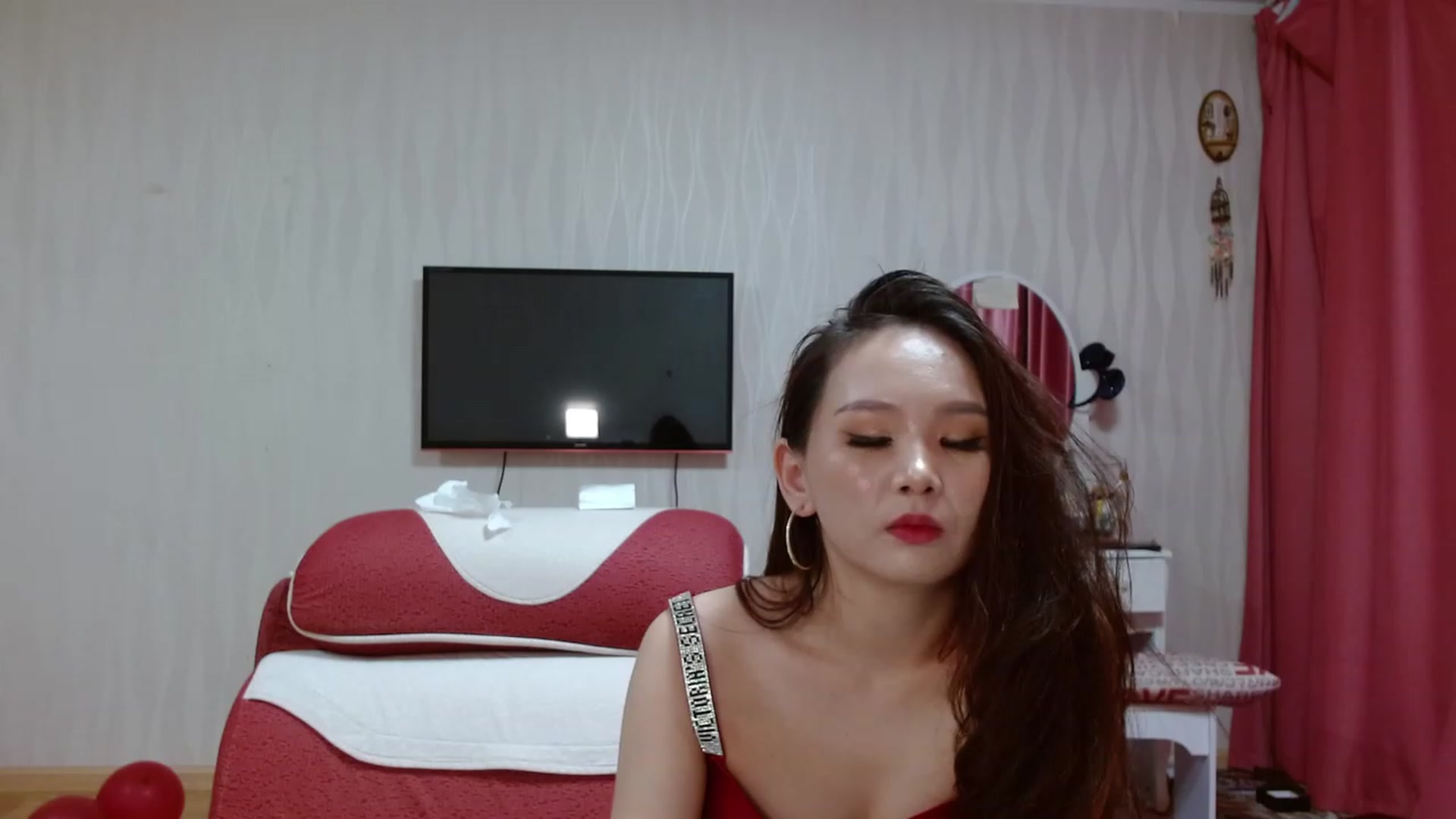 Gallery image thumbnail from Asiankitty_oX's myfreecams stream on, 01/15/2023, 13:42 image 9 of 20