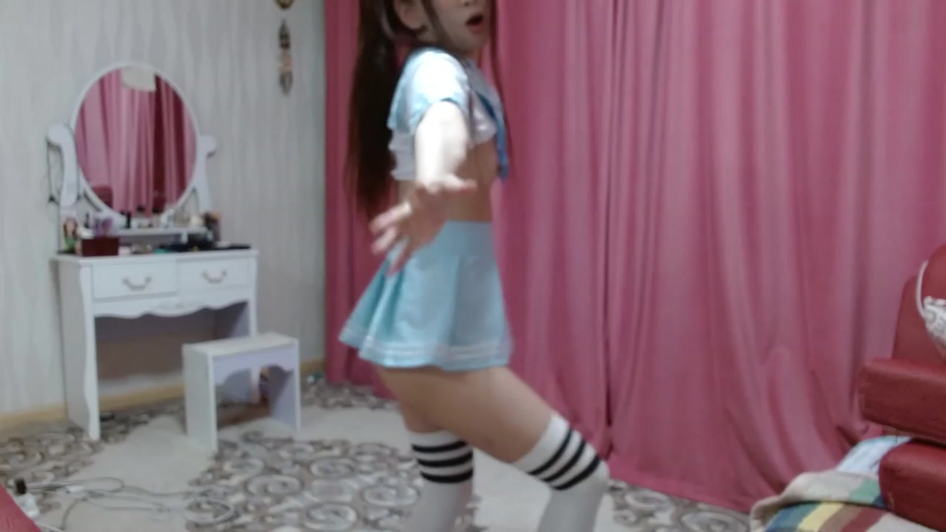 Gallery image thumbnail from Asiankitty_oX's myfreecams stream on, 01/26/2023, 15:26 image 13 of 20